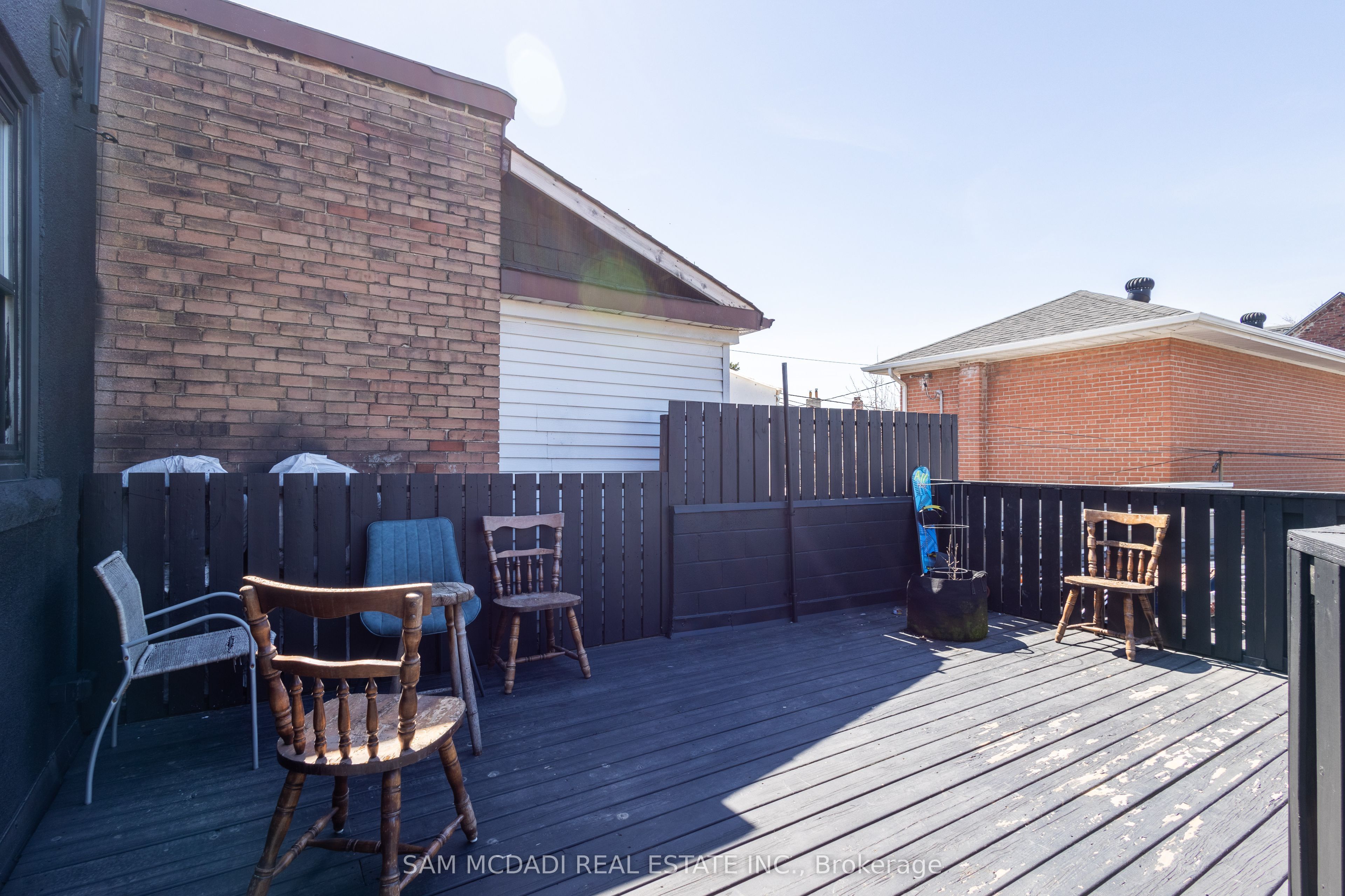 1212 Dufferin Street Property Photo 37