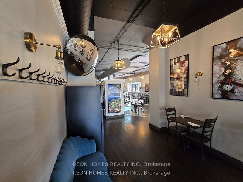 399 Elizabeth Street Property Photo 18