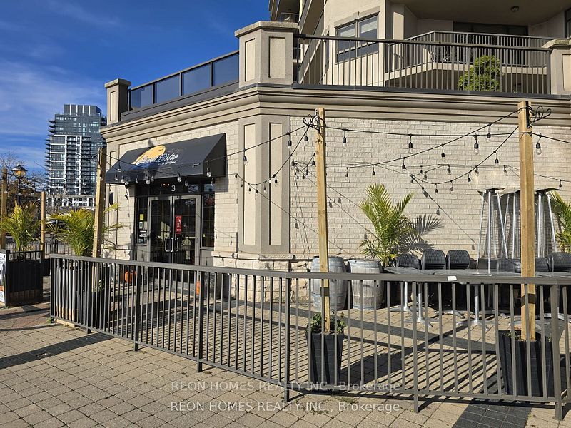 399 Elizabeth Street Property Photo 25