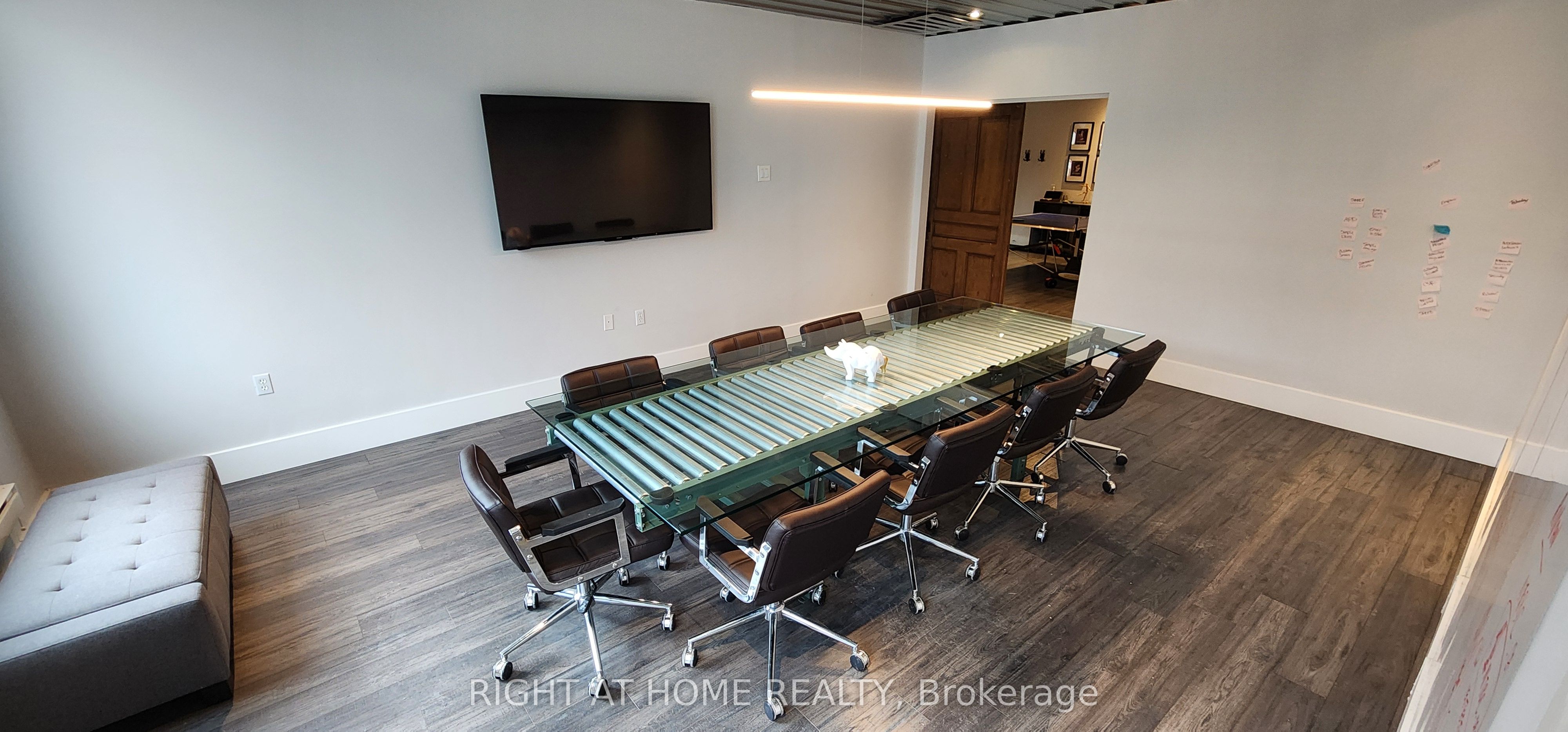 #203 - 334 Lakeshore Road Property Photo 8