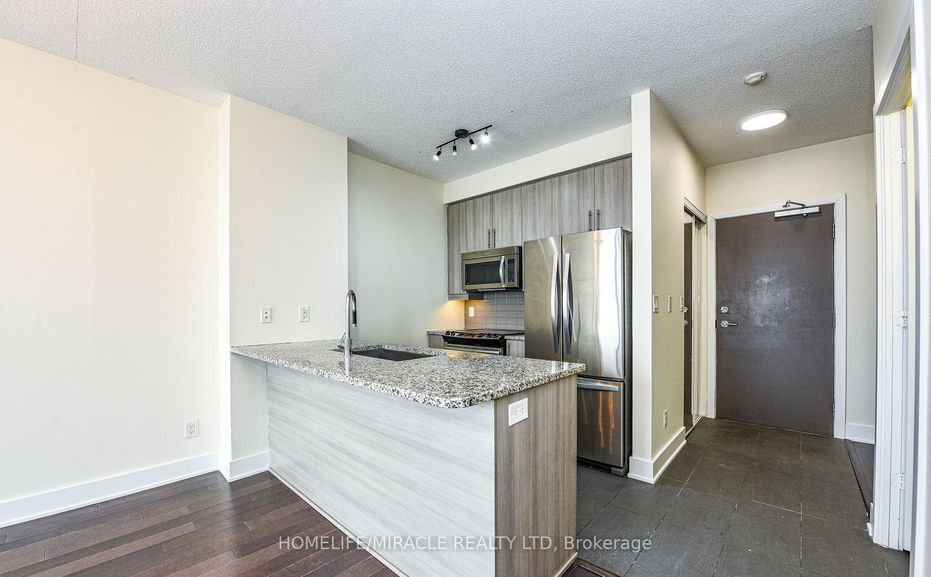 #3605 - 4099 Brickstone Mews Property Photo 11