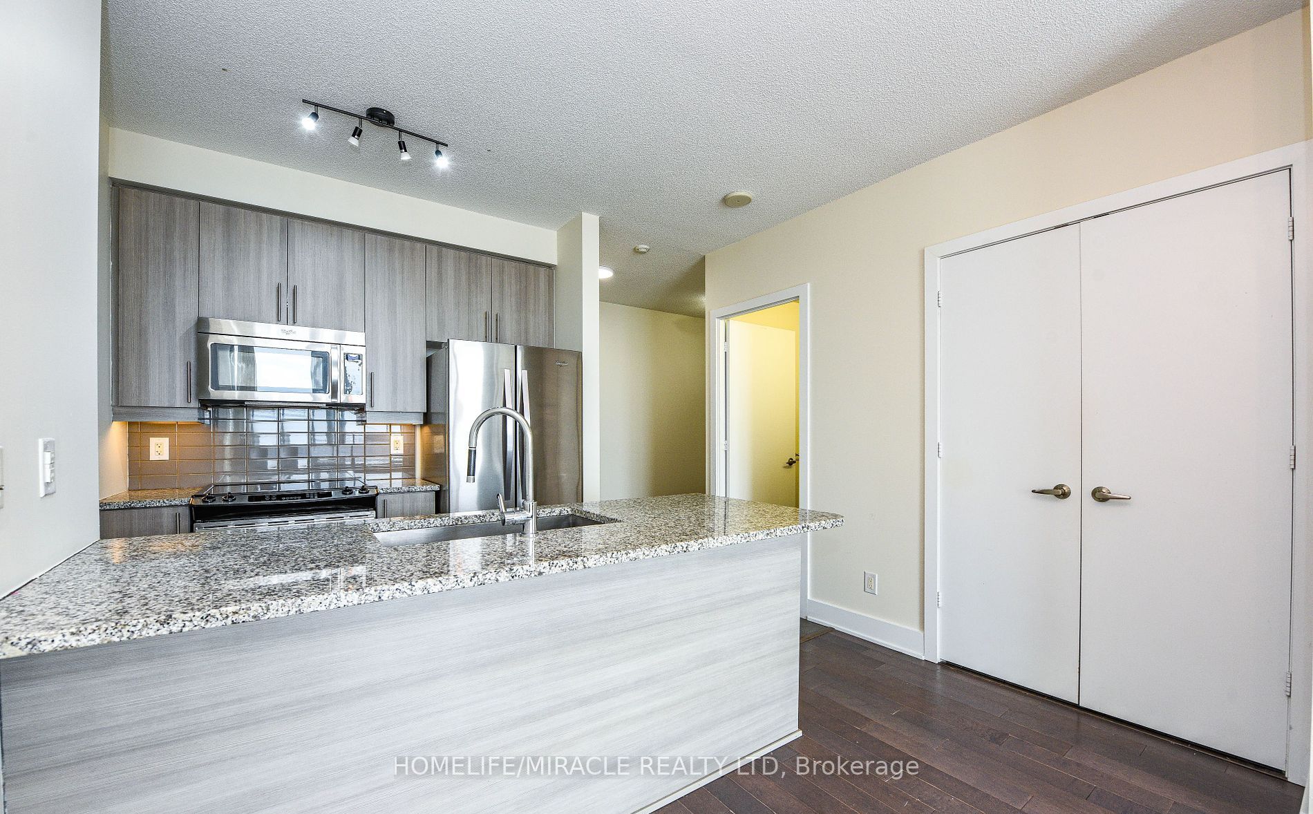 #3605 - 4099 Brickstone Mews Property Photo 12