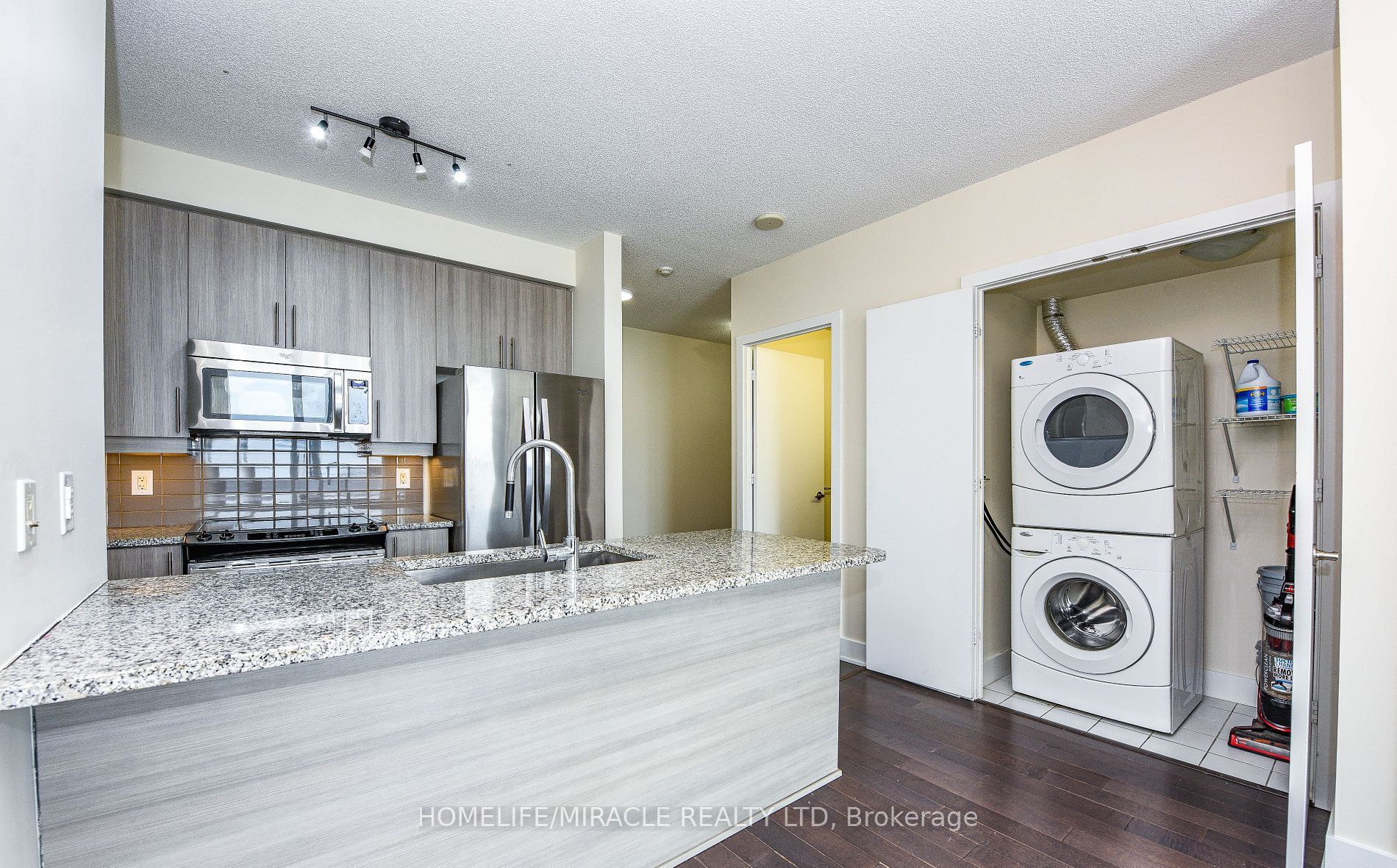 #3605 - 4099 Brickstone Mews Property Photo 14