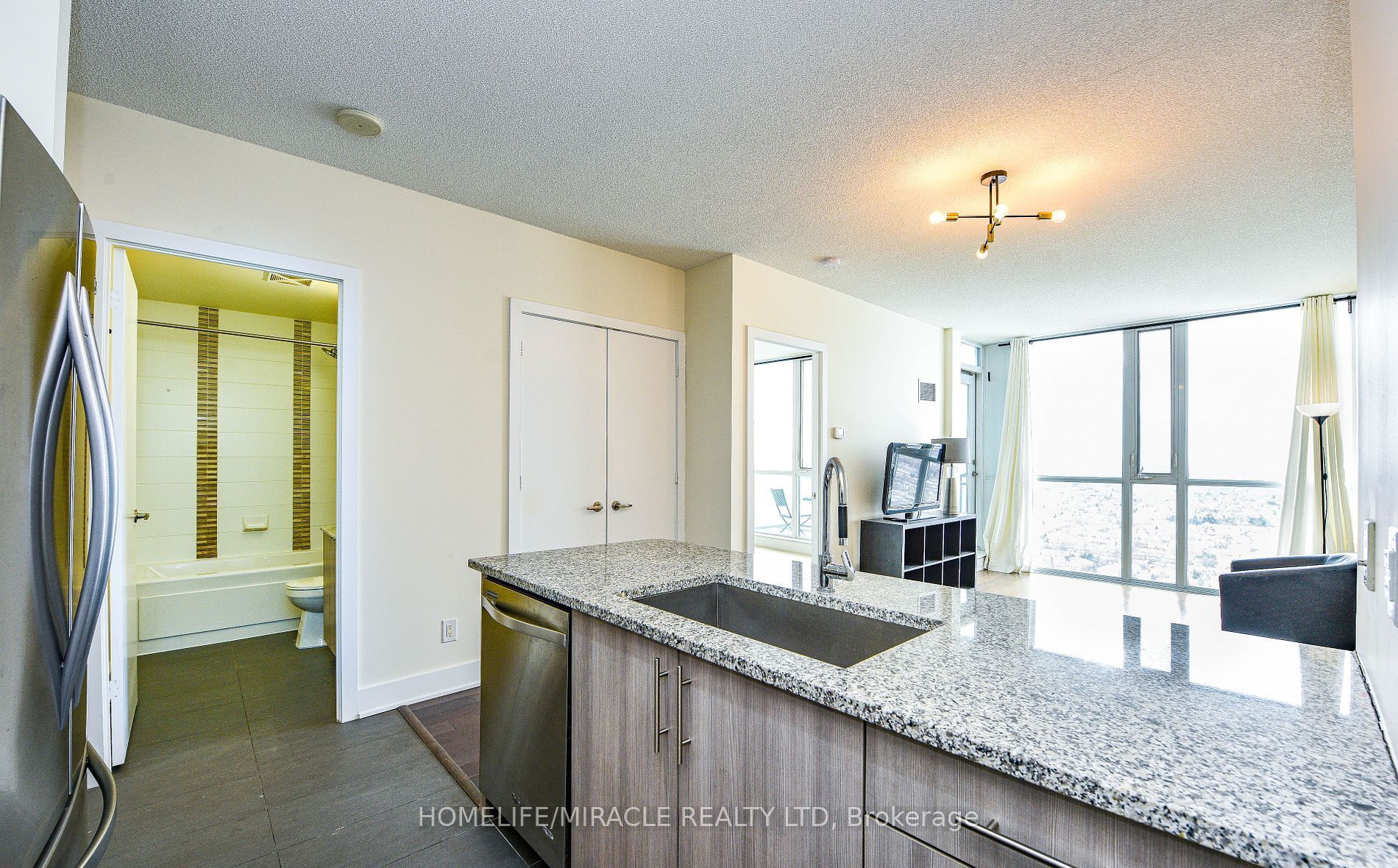 #3605 - 4099 Brickstone Mews Property Photo 24
