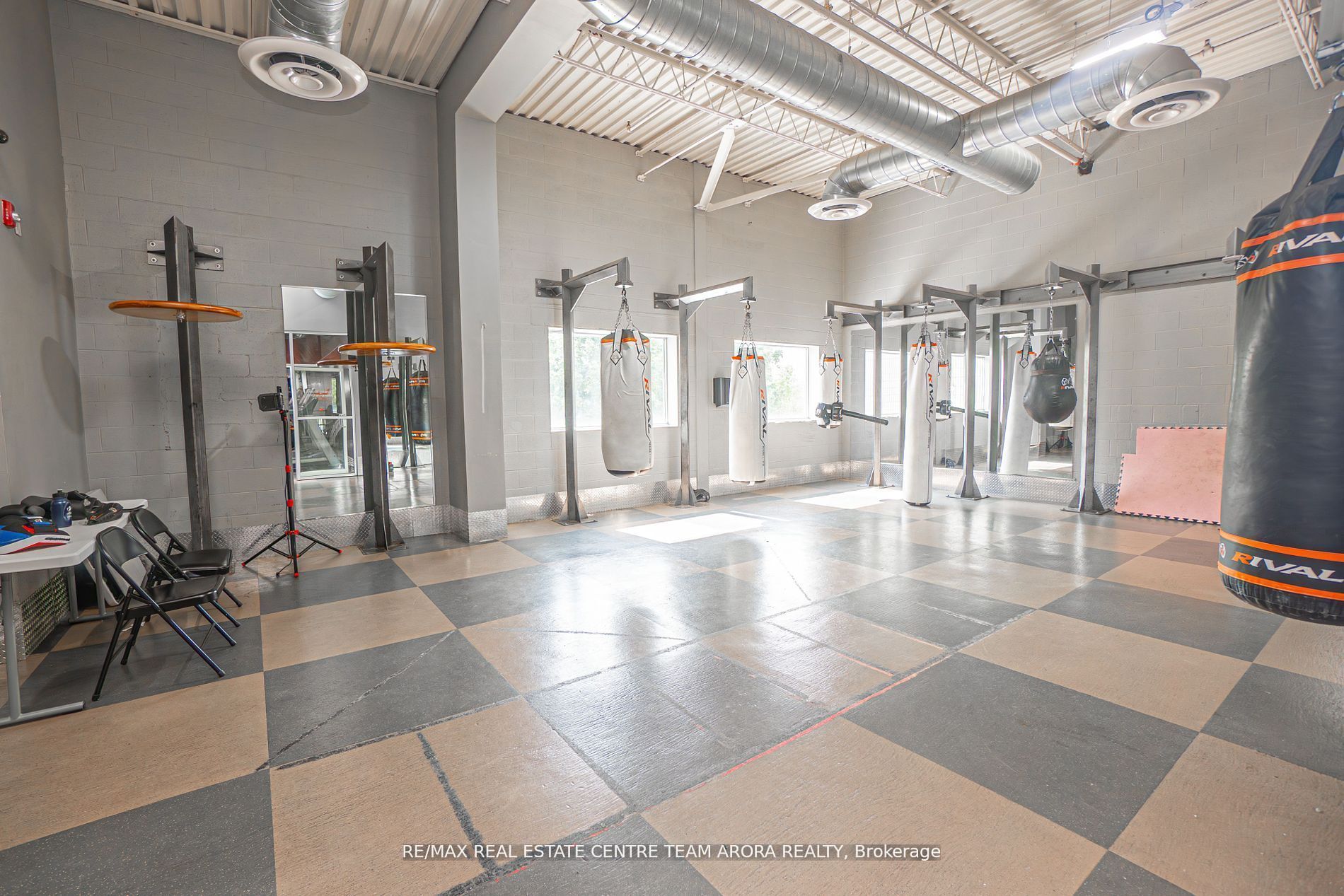 #unit B - 25 Kings Cross Road Property Photo 16