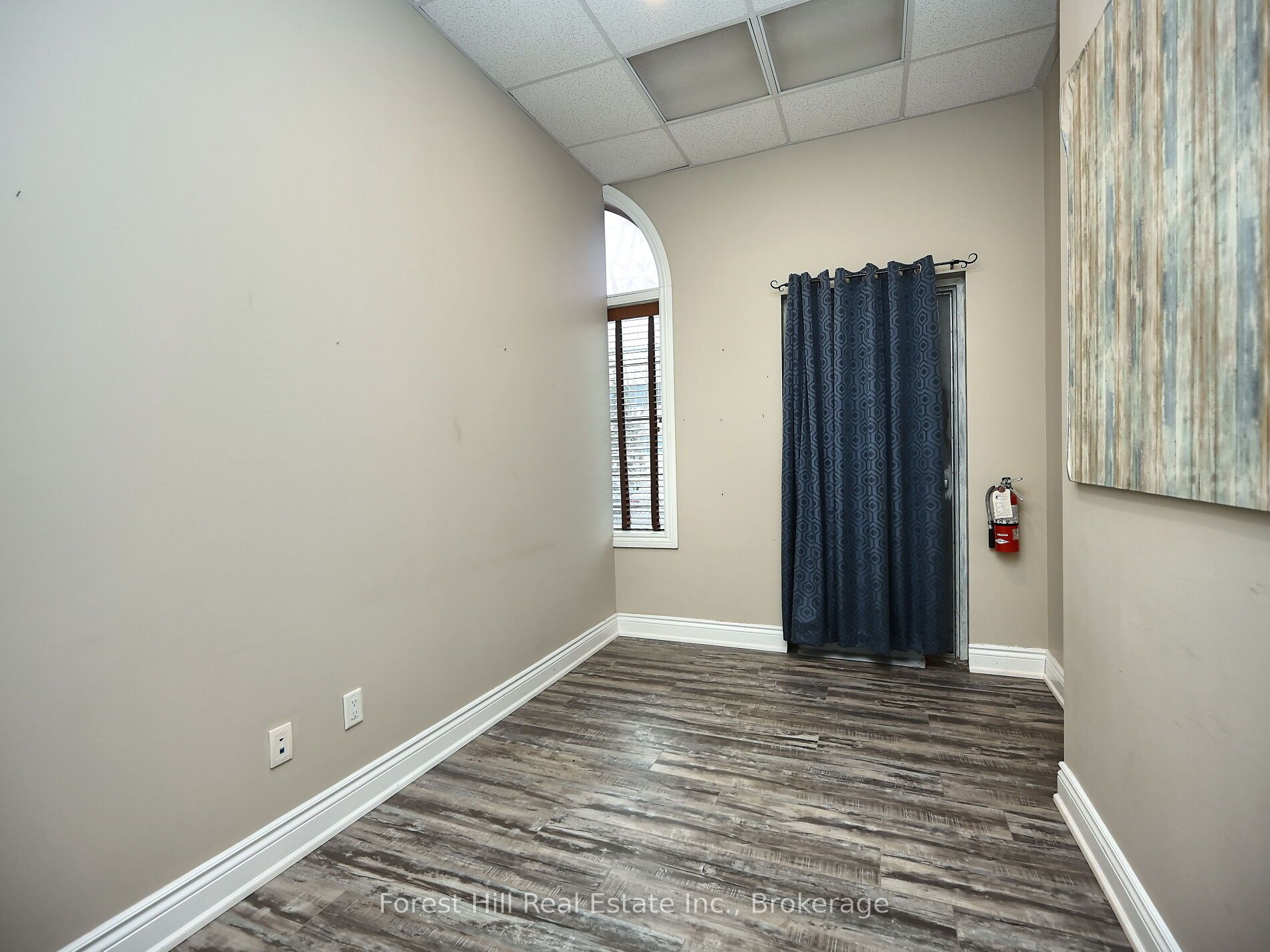 #23 - 1525 Cornwall Road Property Photo 43