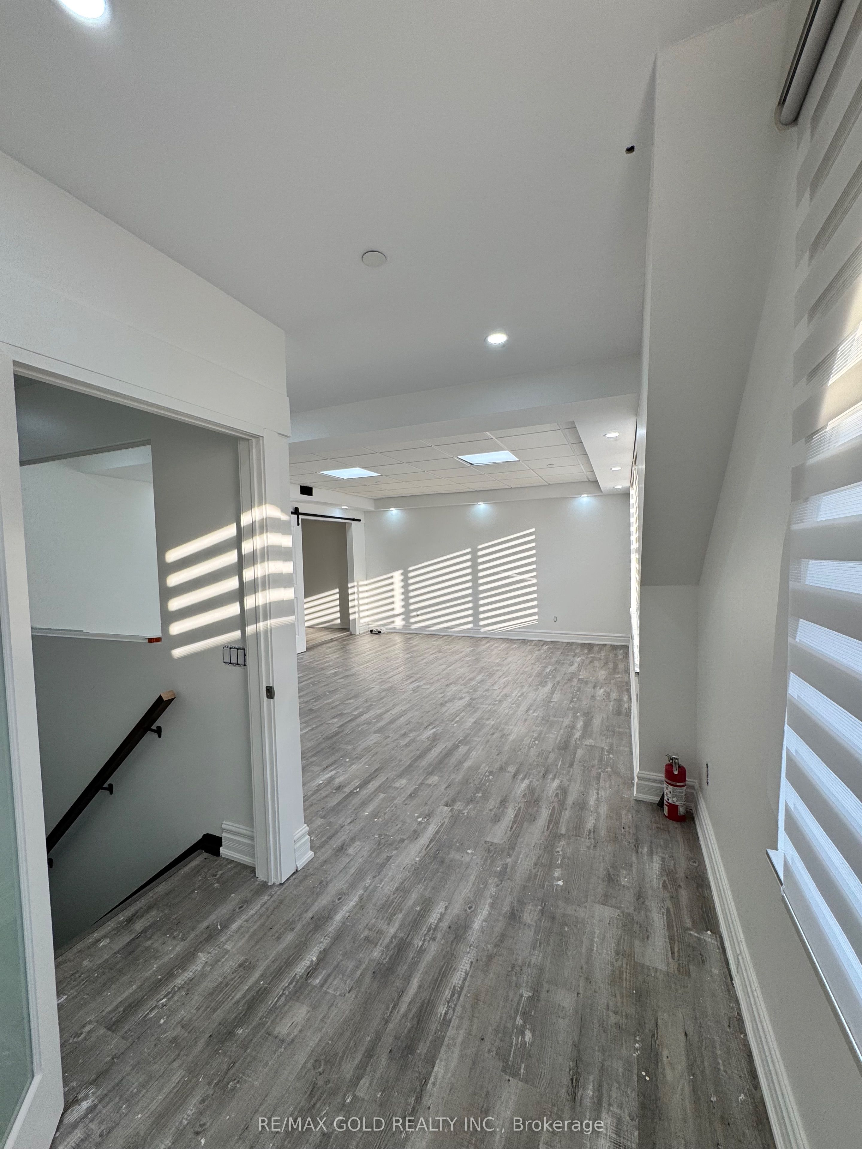 #11 - 7015 Tranmere Drive Property Photo 3