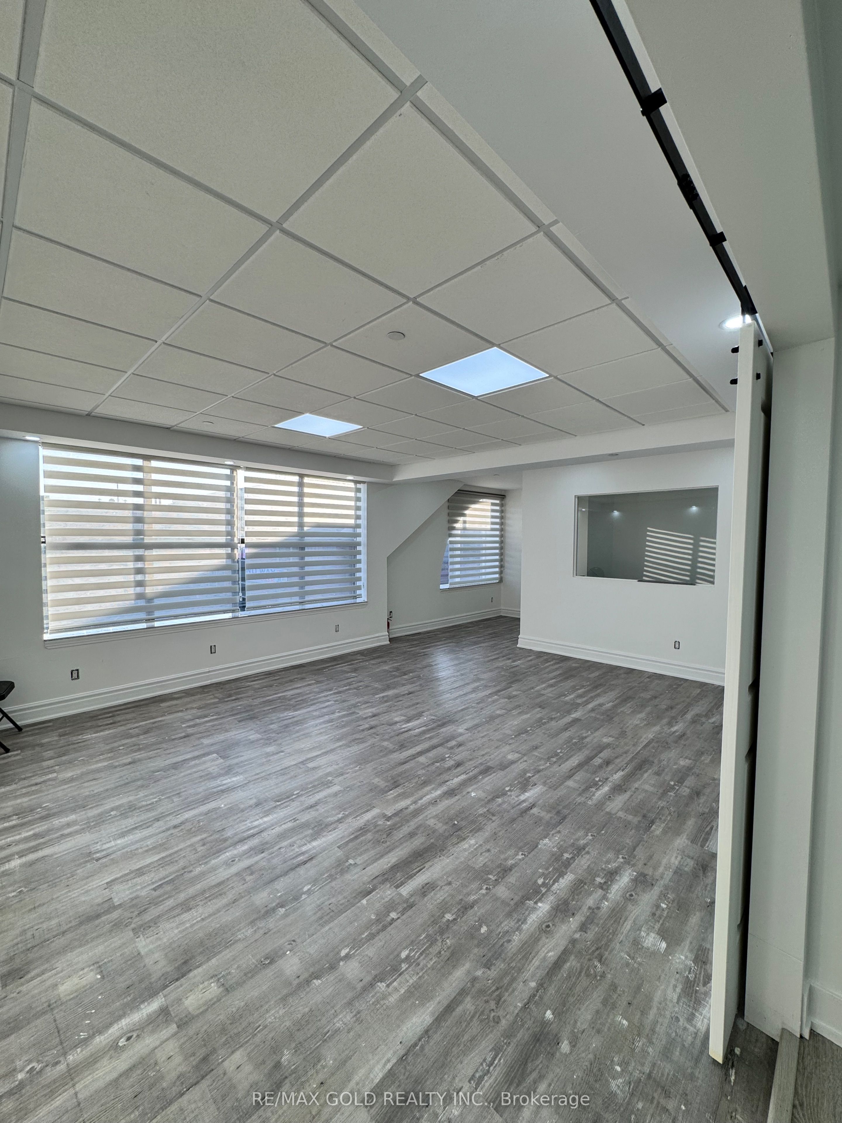#11 - 7015 Tranmere Drive Property Photo 5