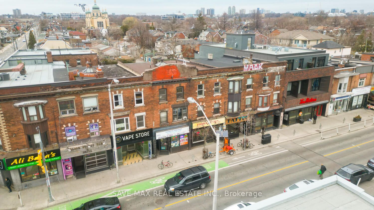 886 Bloor Street Property Photo 2