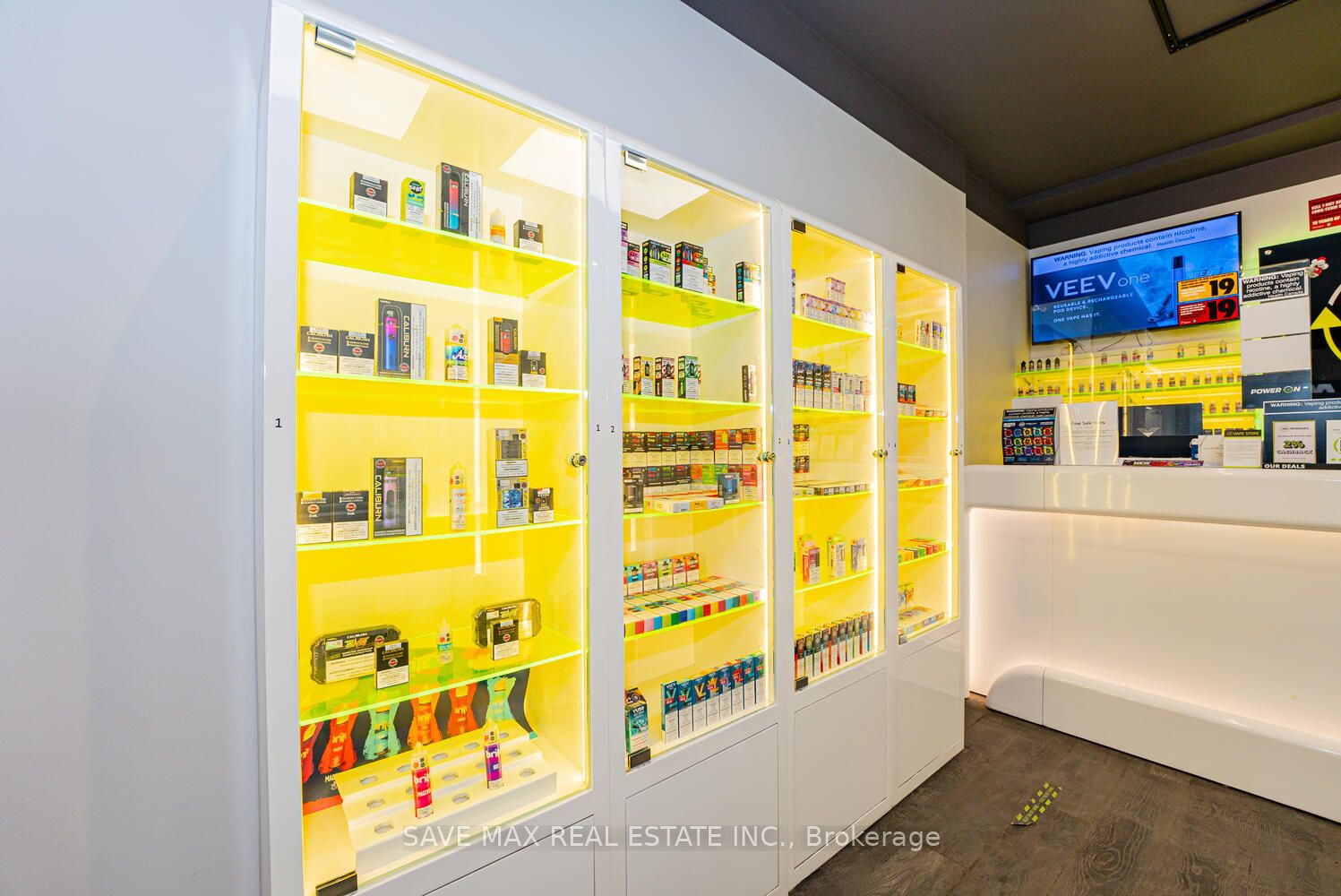 886 Bloor Street Property Photo 14