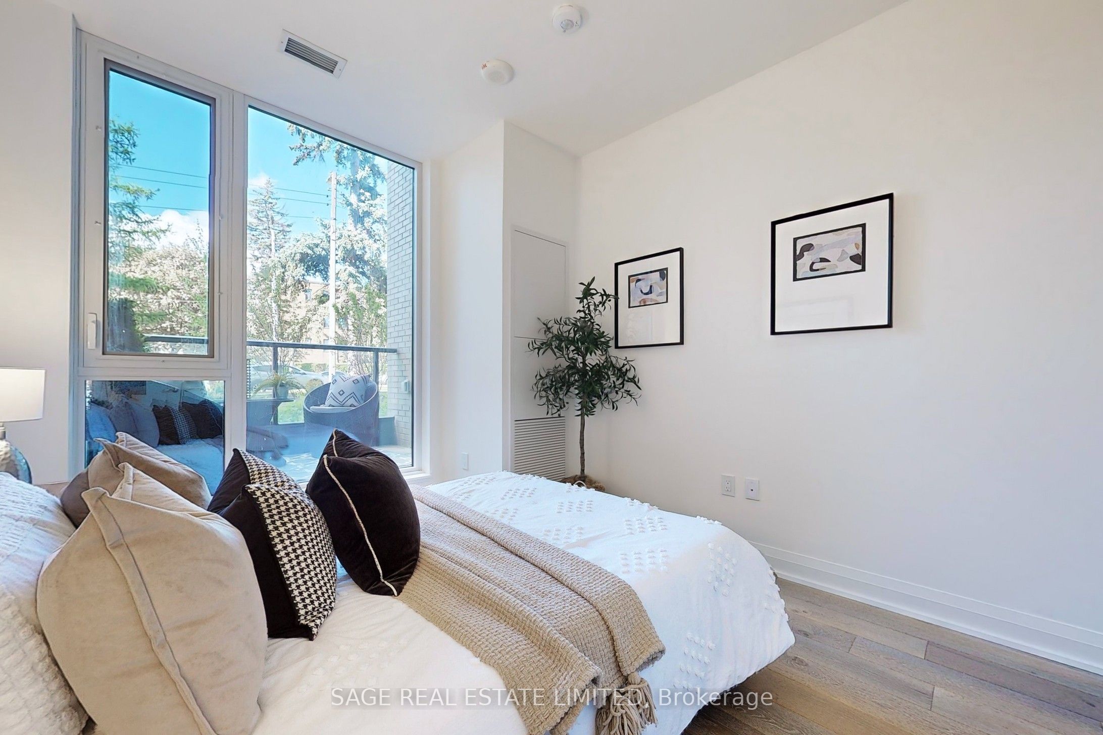 293 The Kingsway N/a 113 Property Photo 20