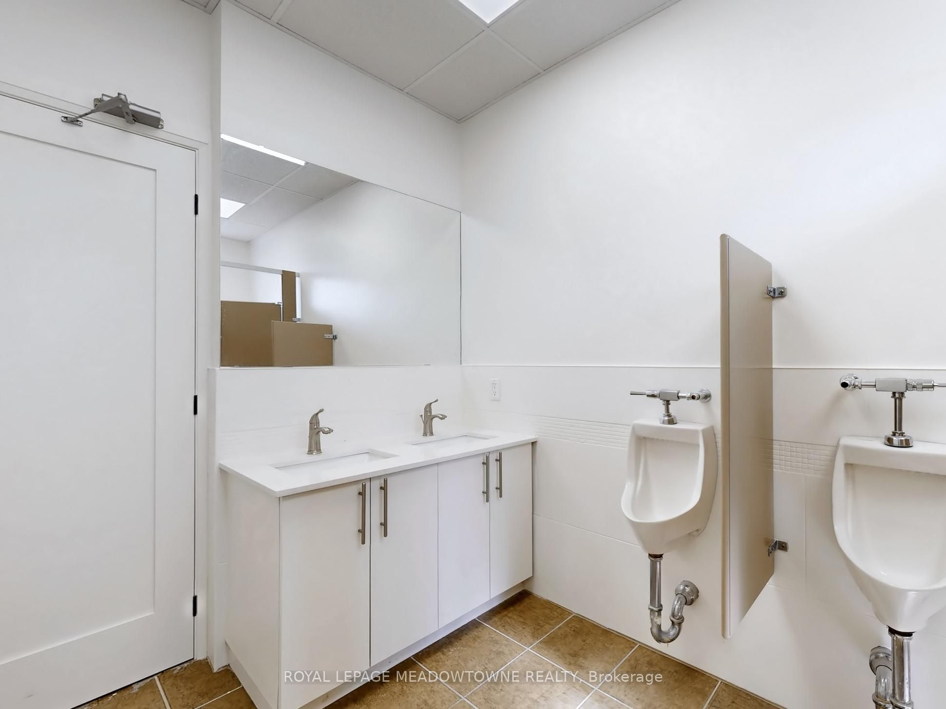 #suite A - 37 Main Street Property Photo 10