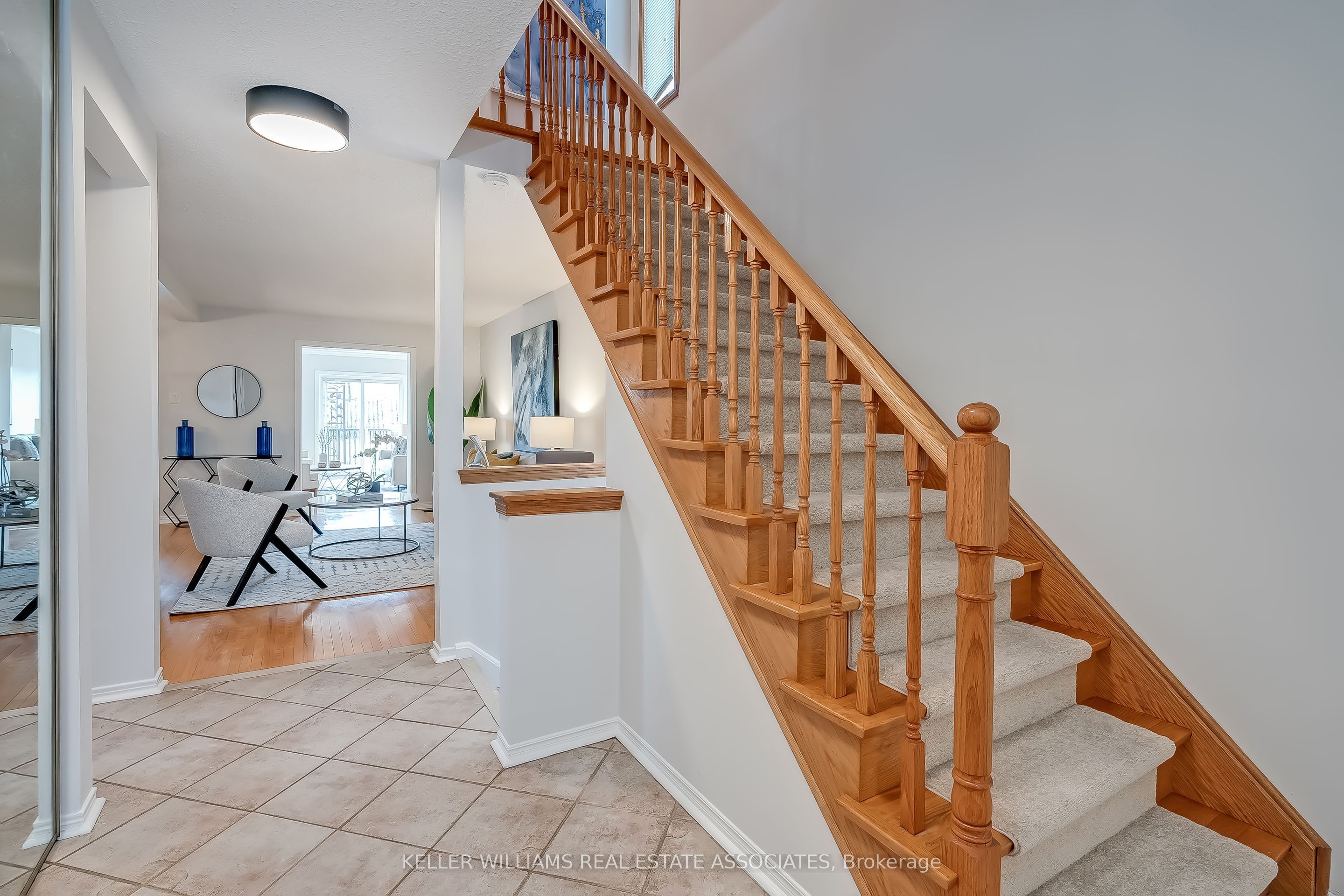 4266 Ryeford Court Property Photo 3