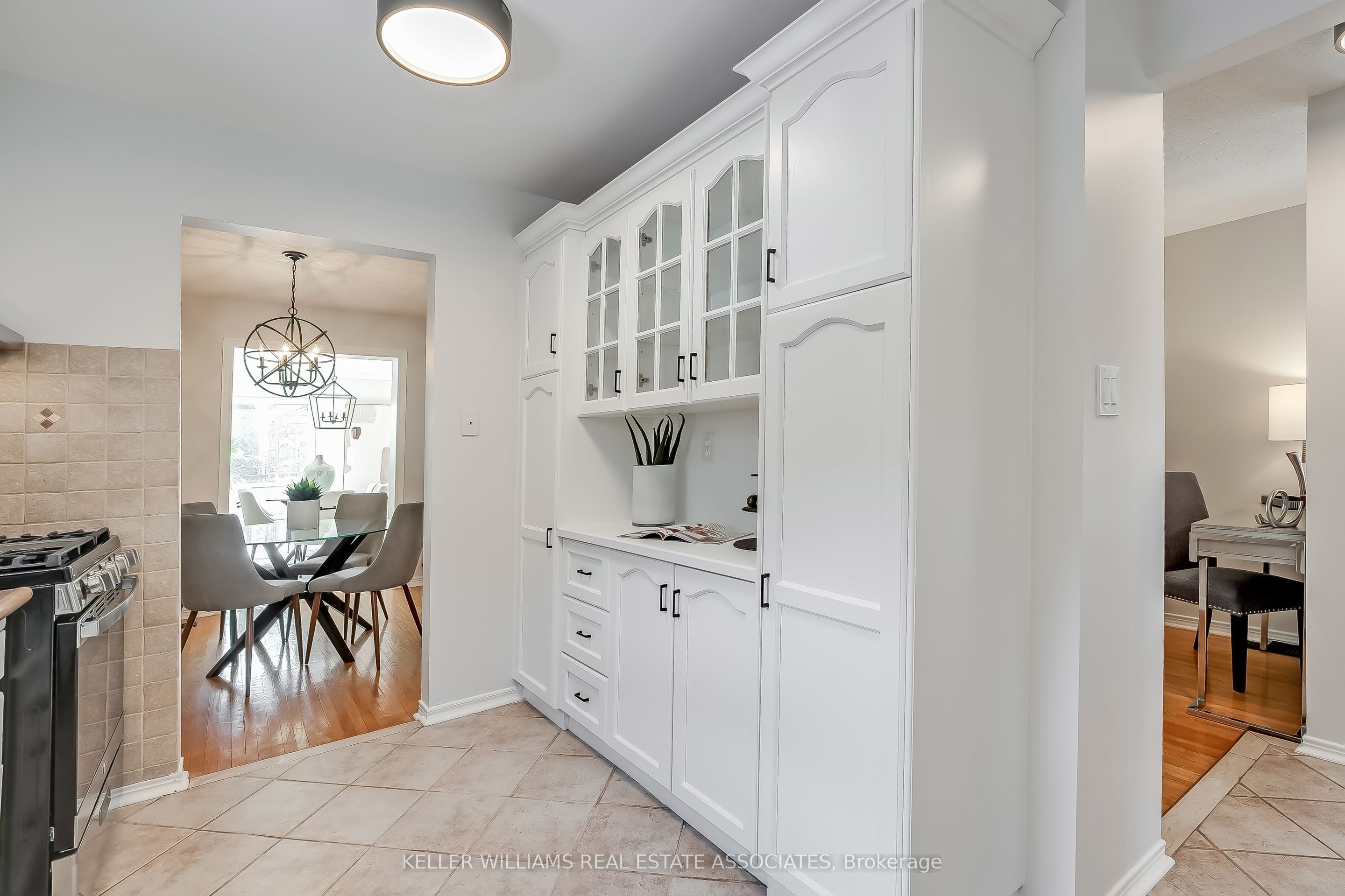 4266 Ryeford Court Property Photo 16