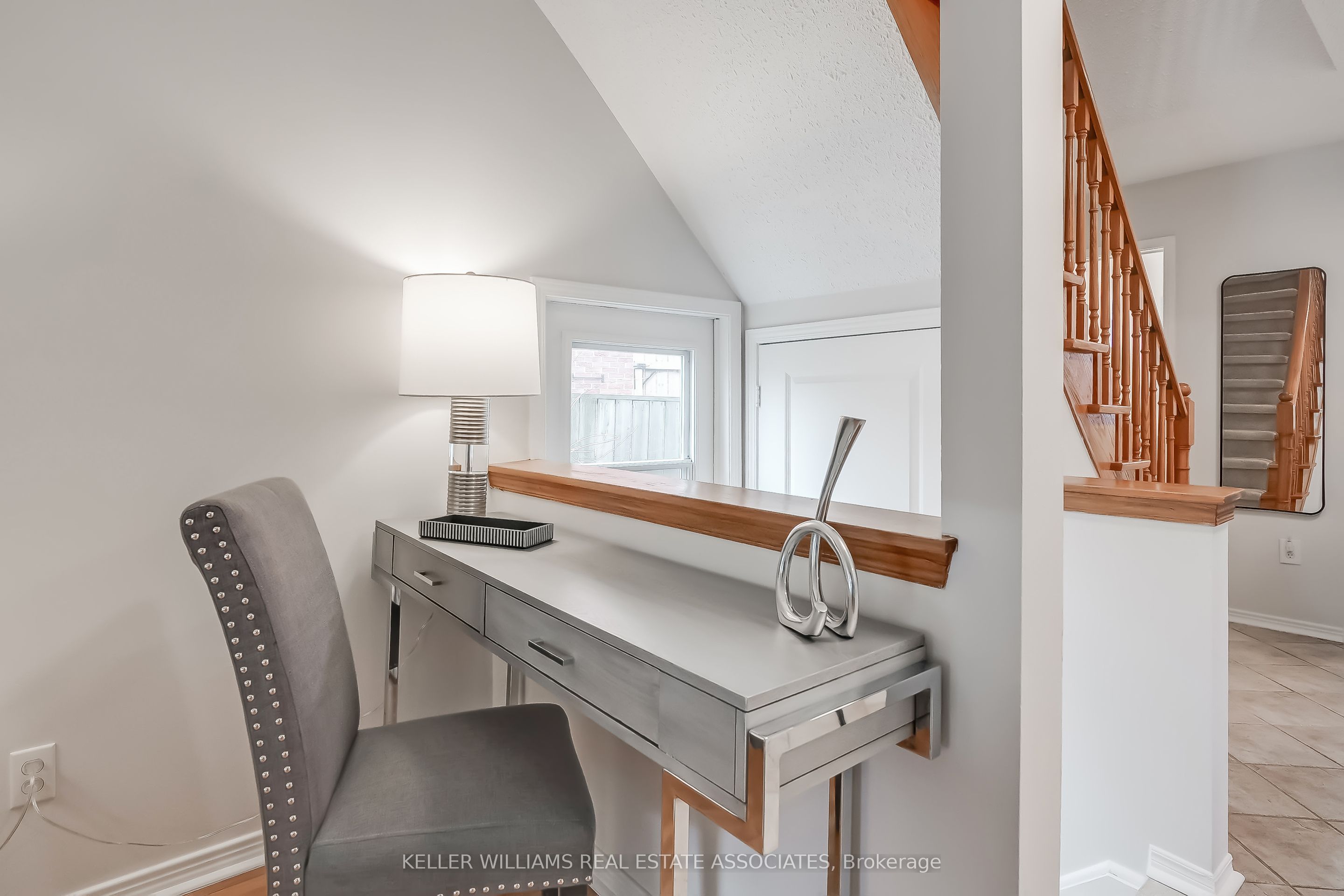 4266 Ryeford Court Property Photo 23