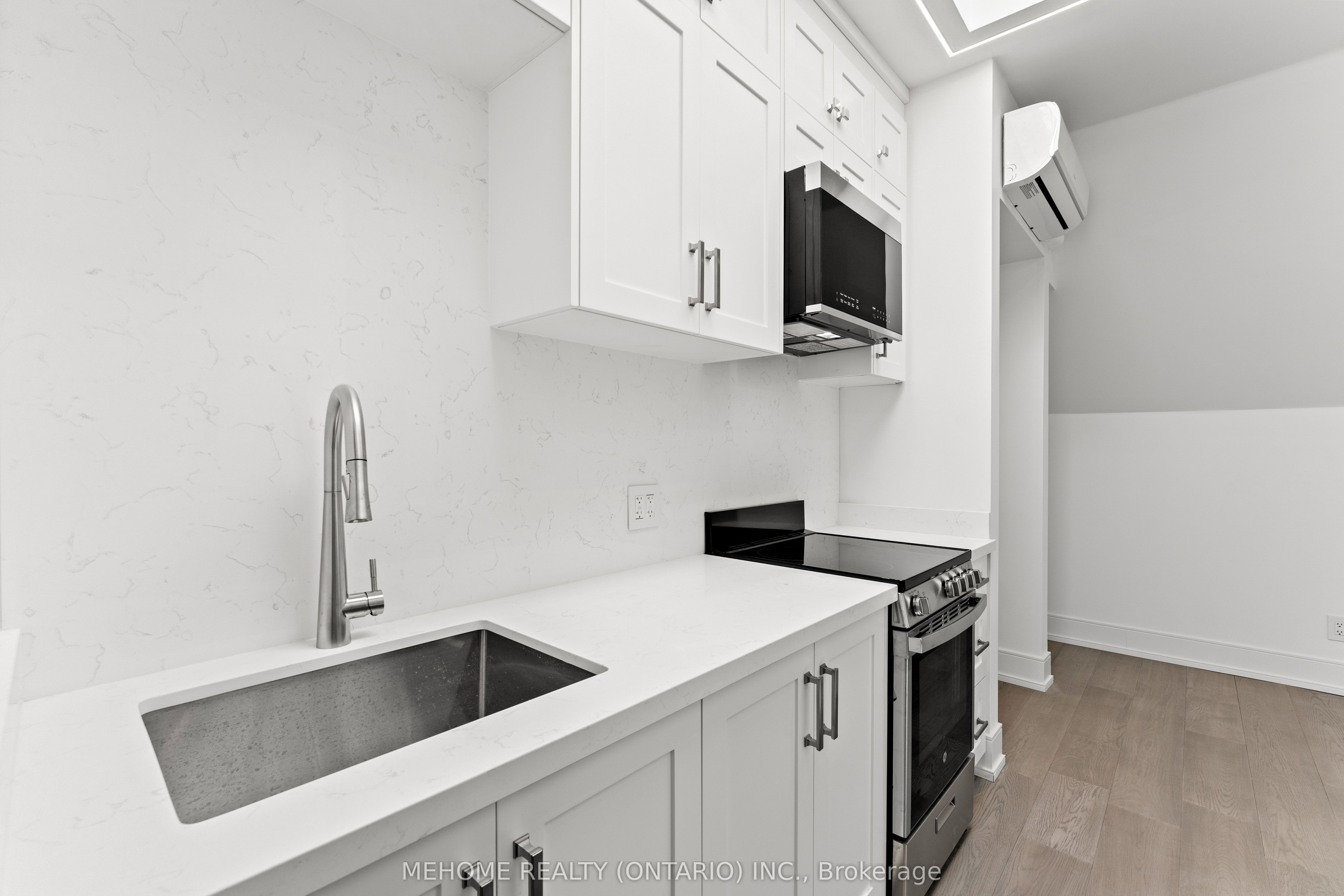 #laneway - 46 William Street Property Photo 5
