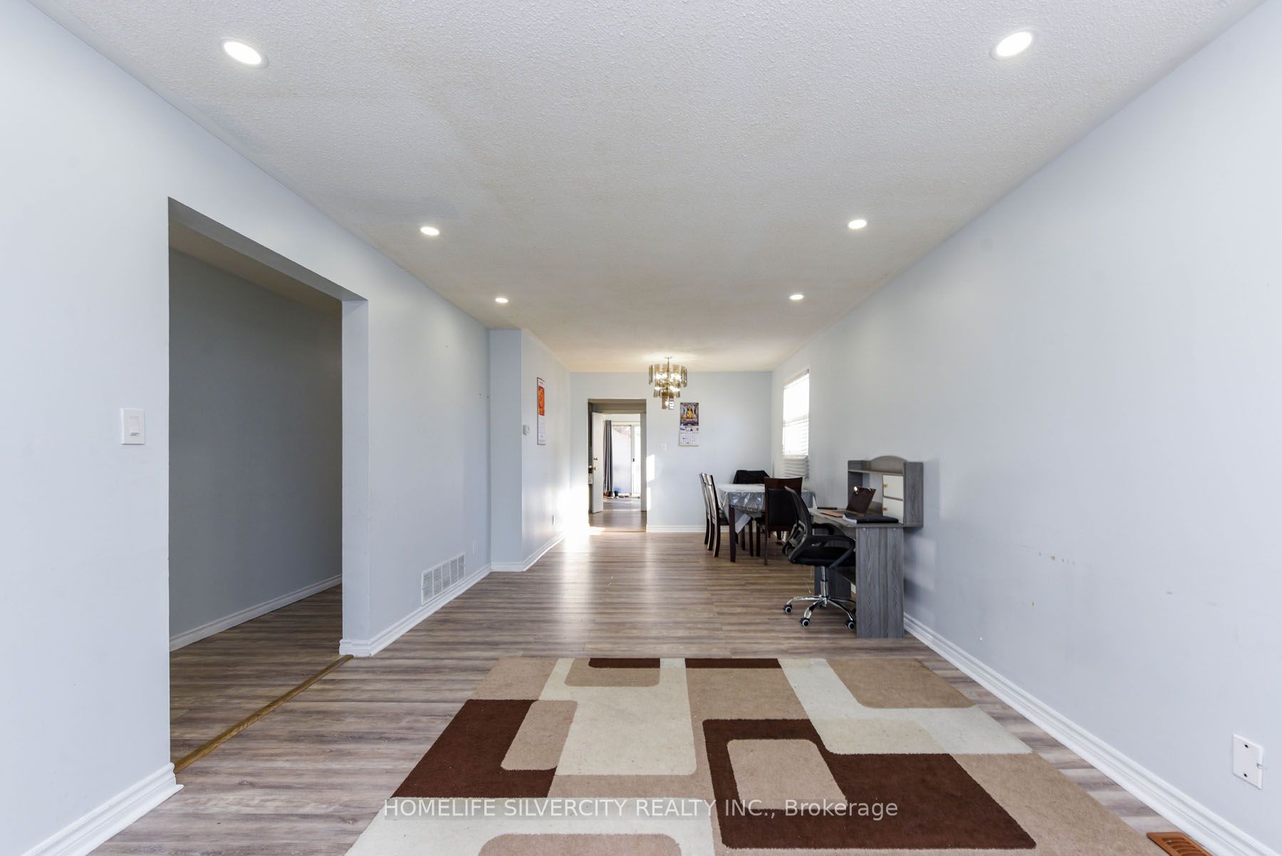 7549 Catalpa Road Property Photo 6