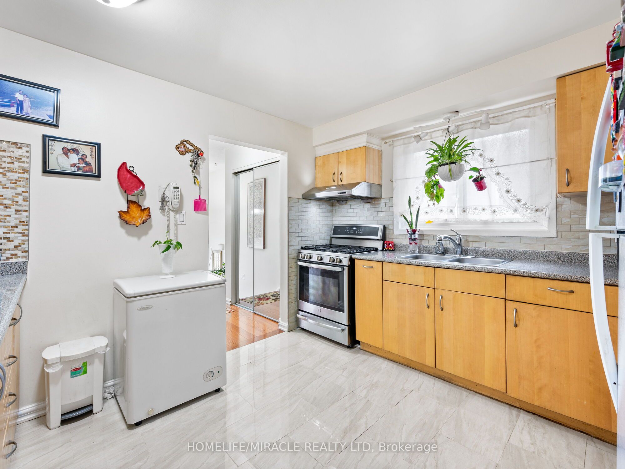3684 Ellengale Drive Property Photo 16