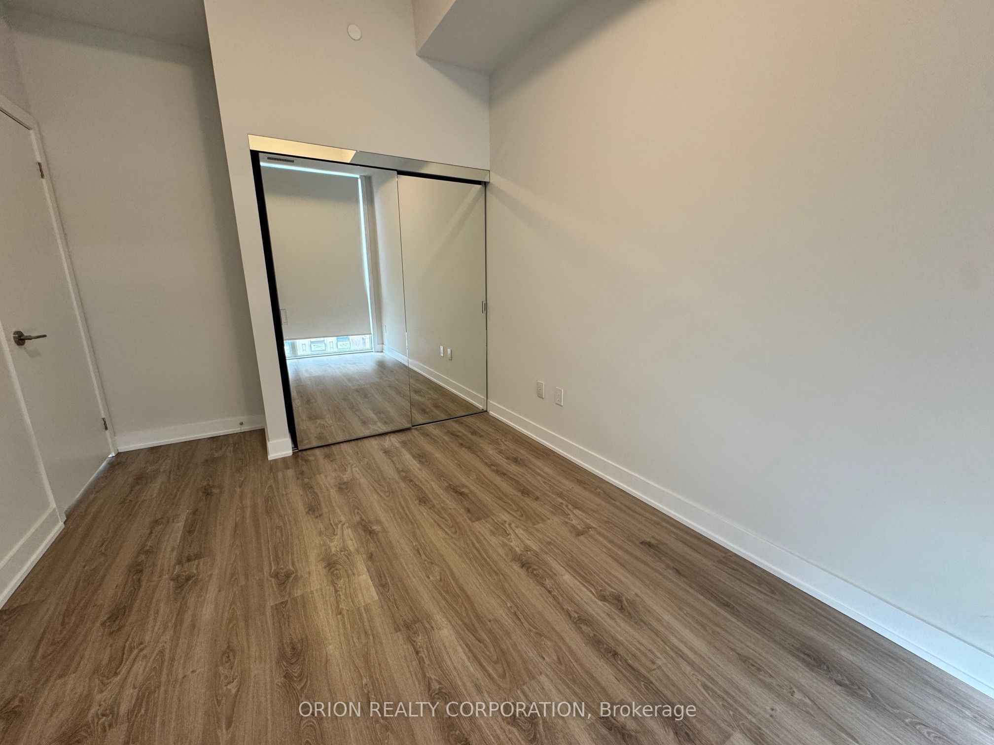 #302 - 430 Square One Drive Property Photo 13