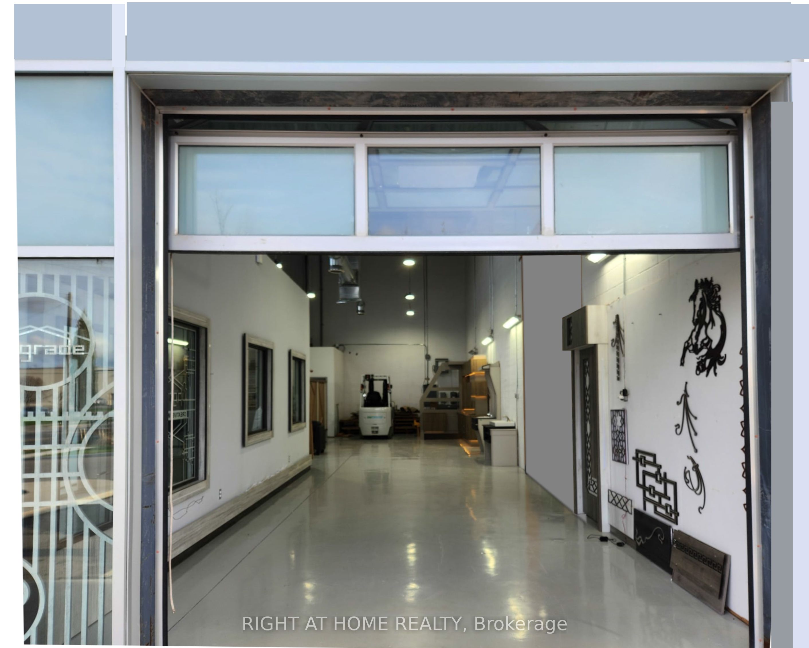 #unit#1 - 1162 King Road Property Photo 10