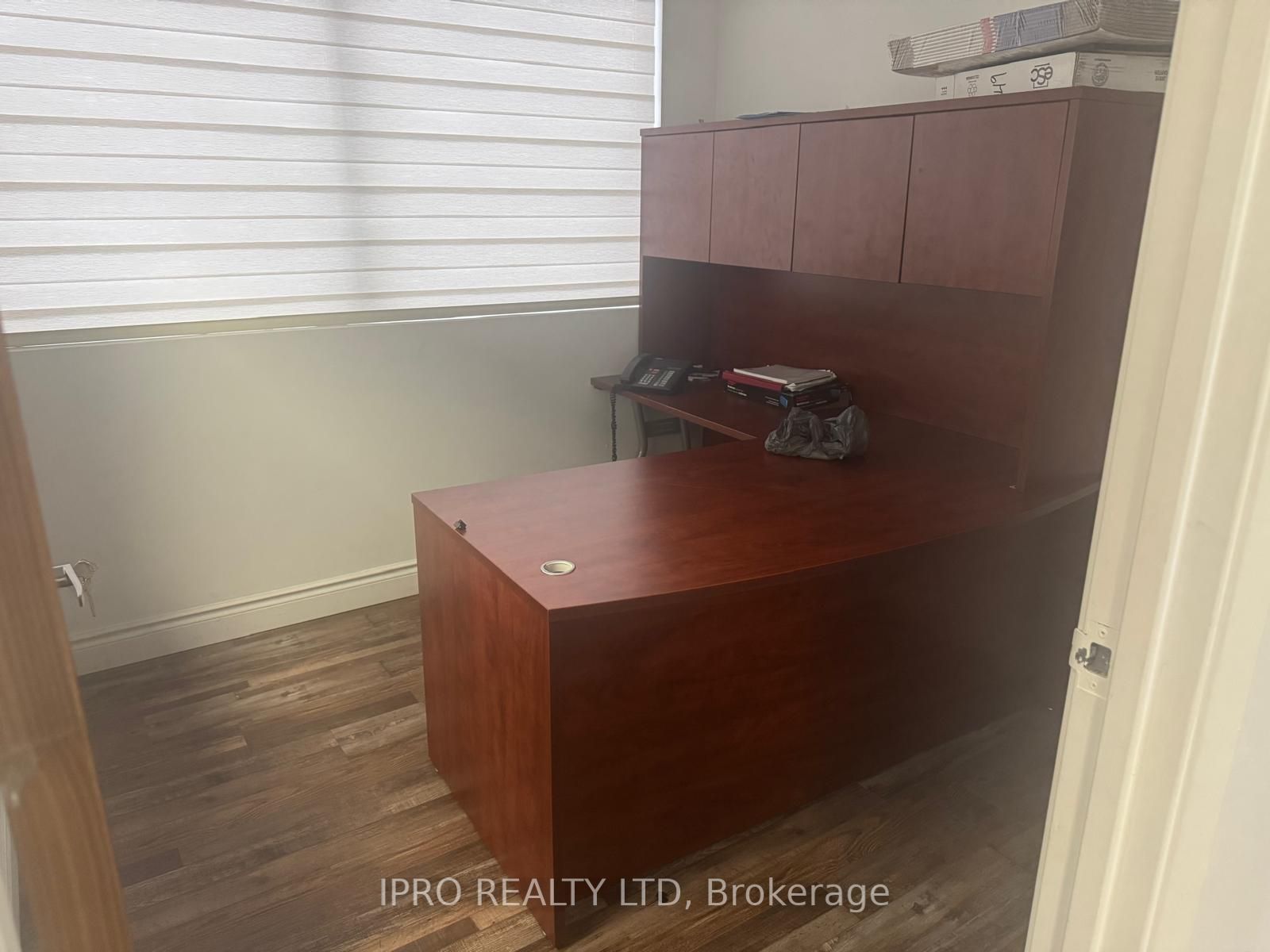 #203 - 49 Hillcrest Avenue Property Photo 5