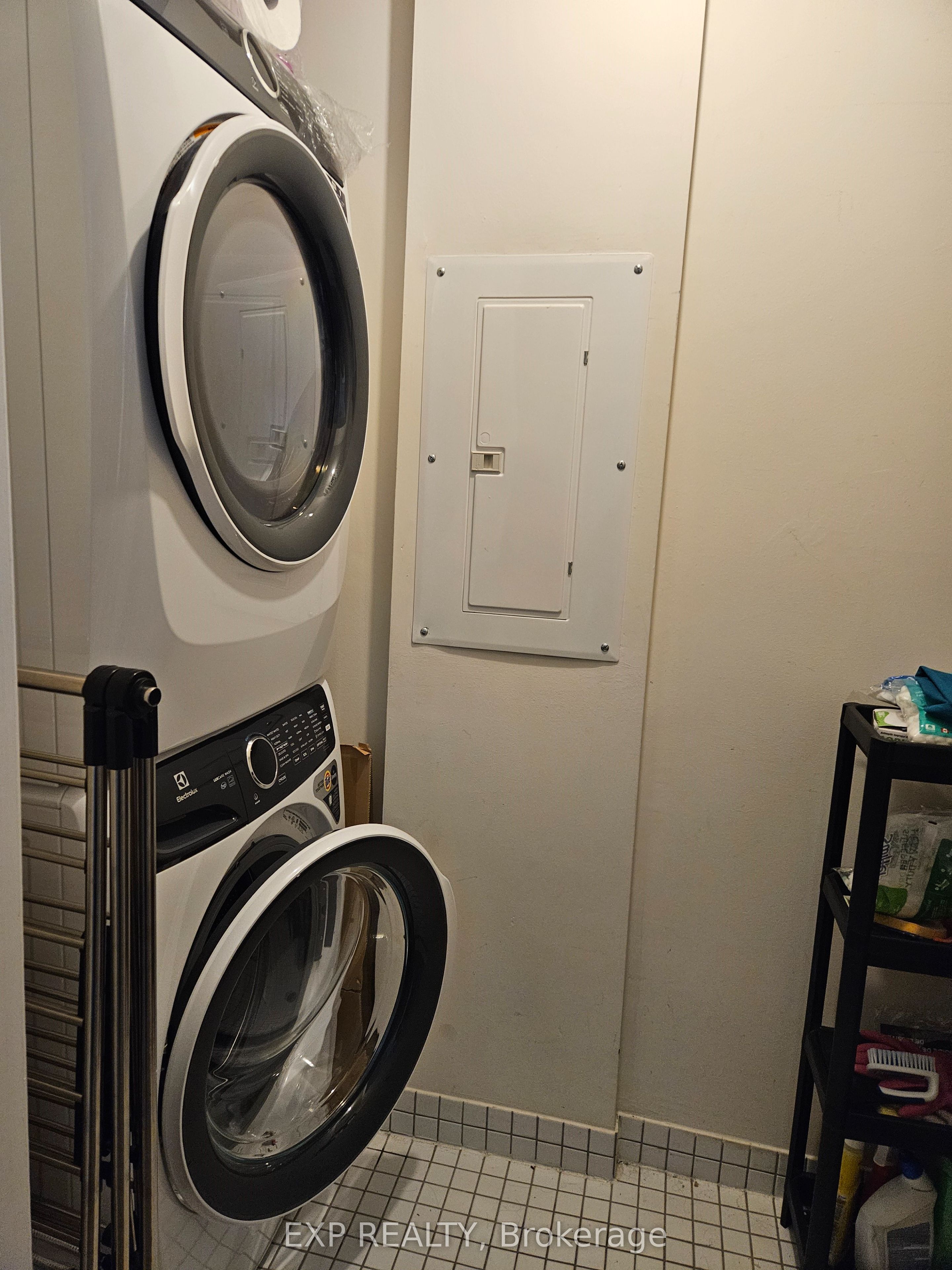 #401 - 5705 Long Valley Road Property Photo 6