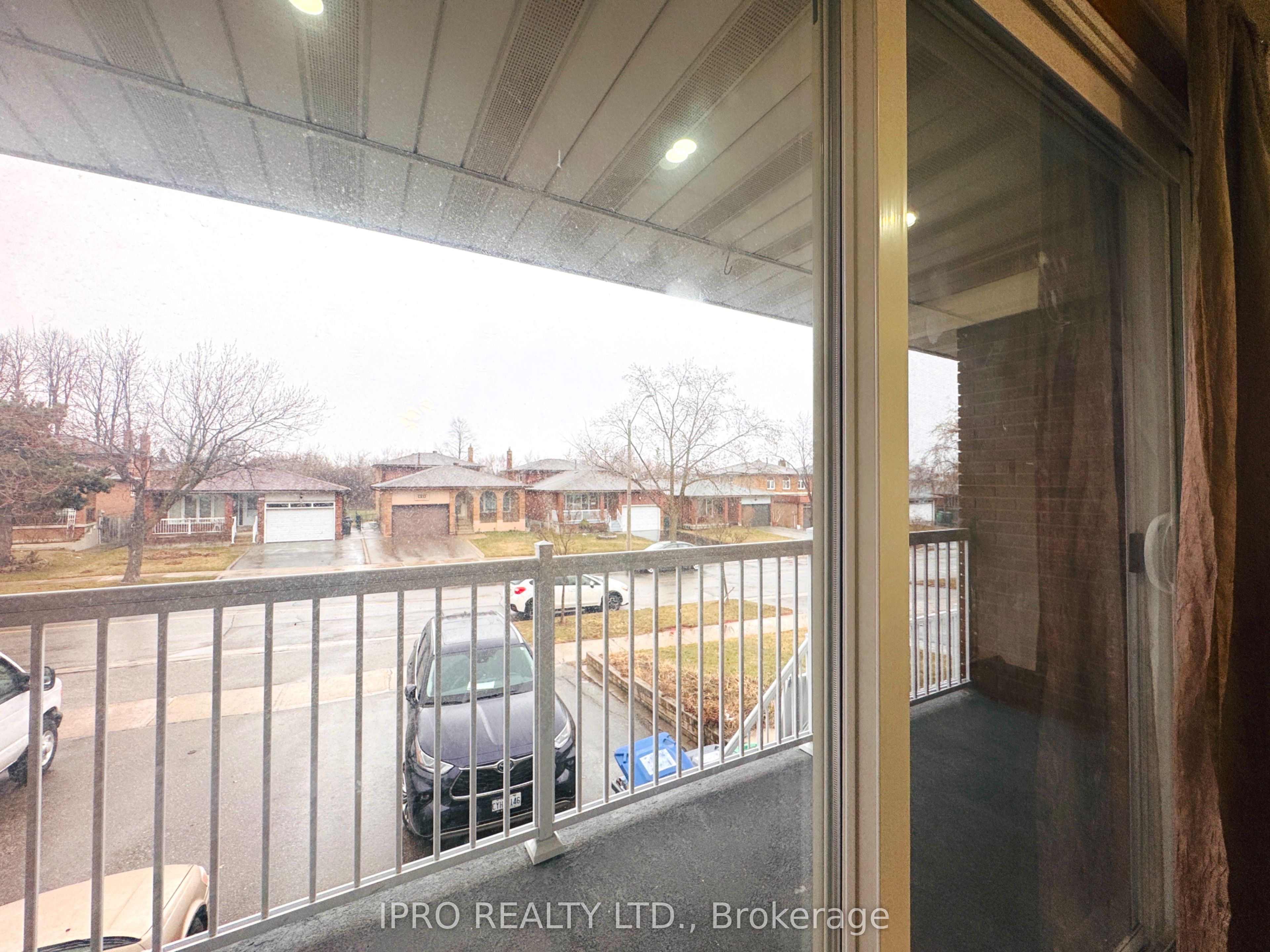 #main - 4118 Woodington Drive Property Photo 8