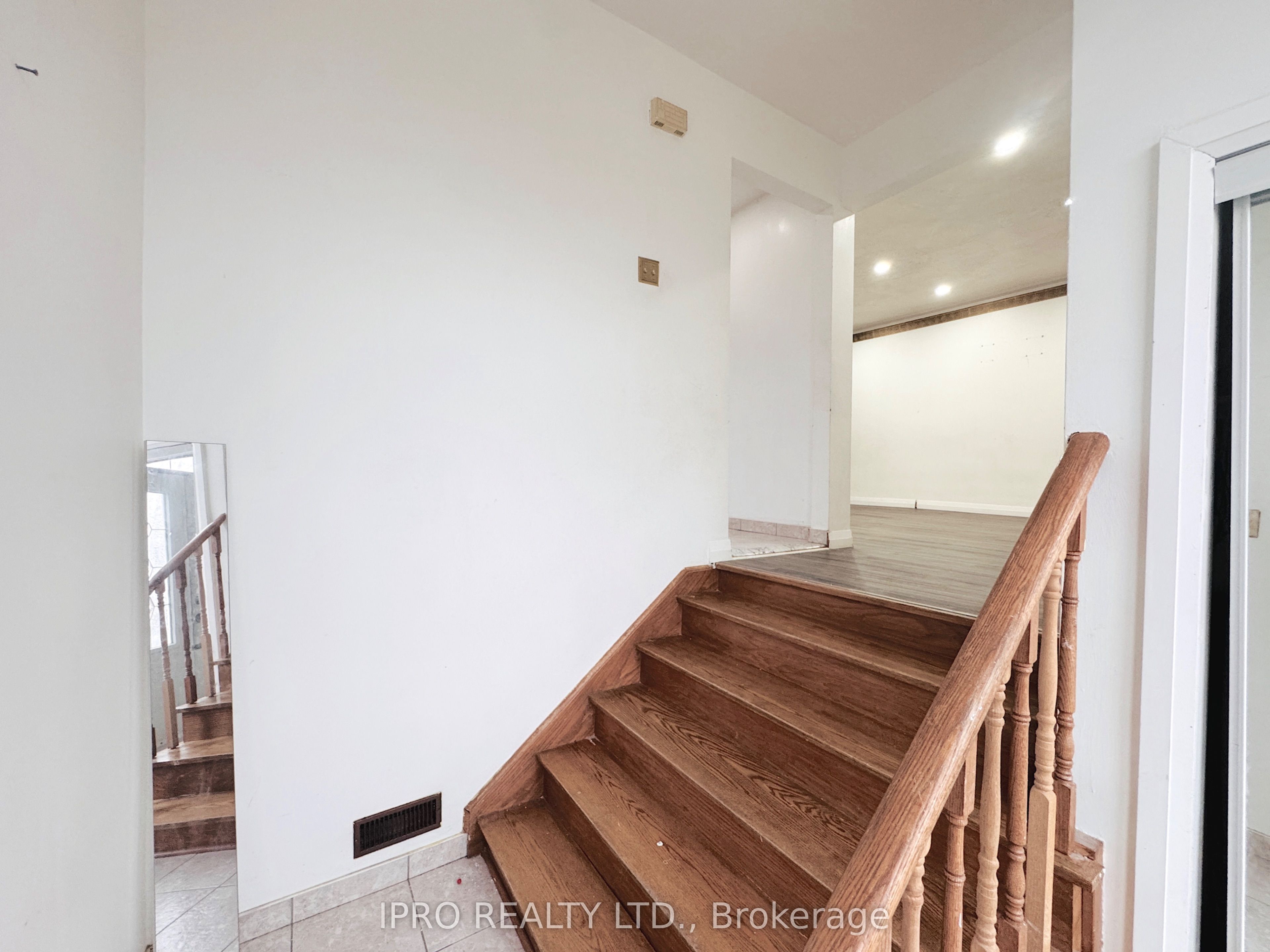 #main - 4118 Woodington Drive Property Photo 13