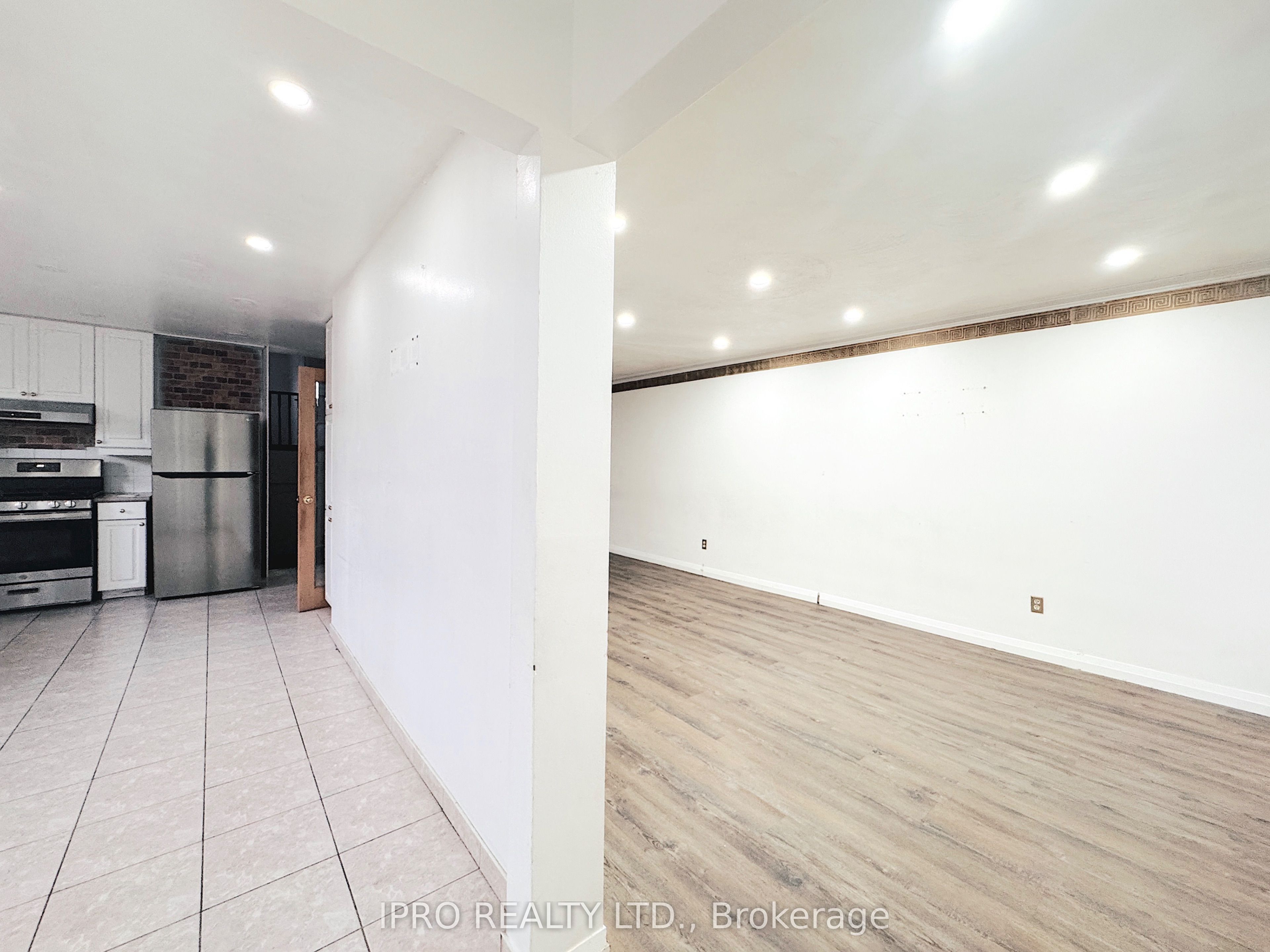 #main - 4118 Woodington Drive Property Photo 14