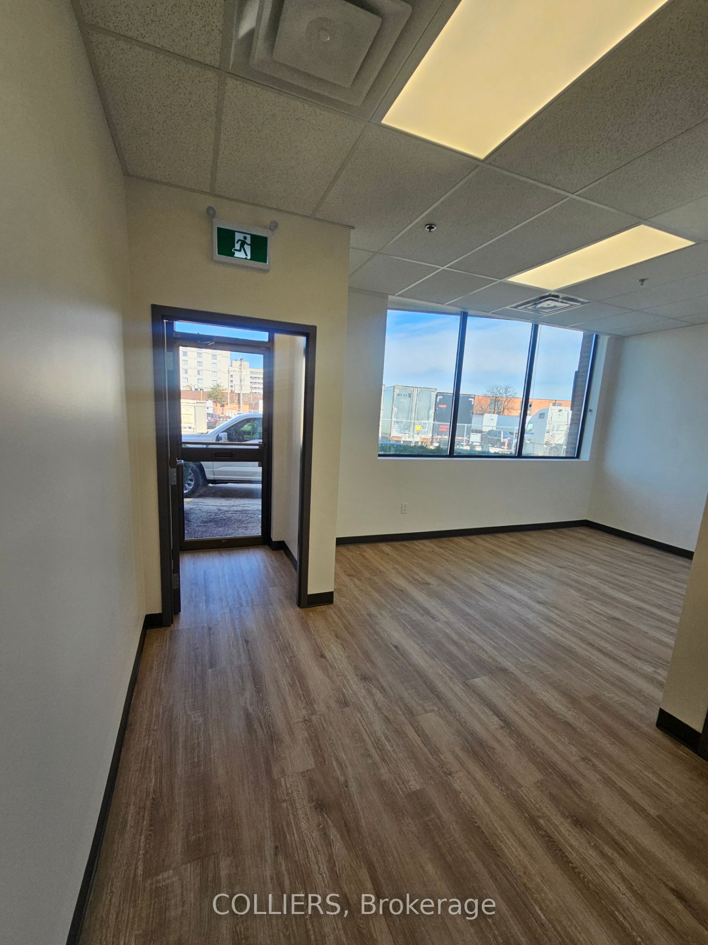 #202 - 215 Carlingview Drive Property Photo 4