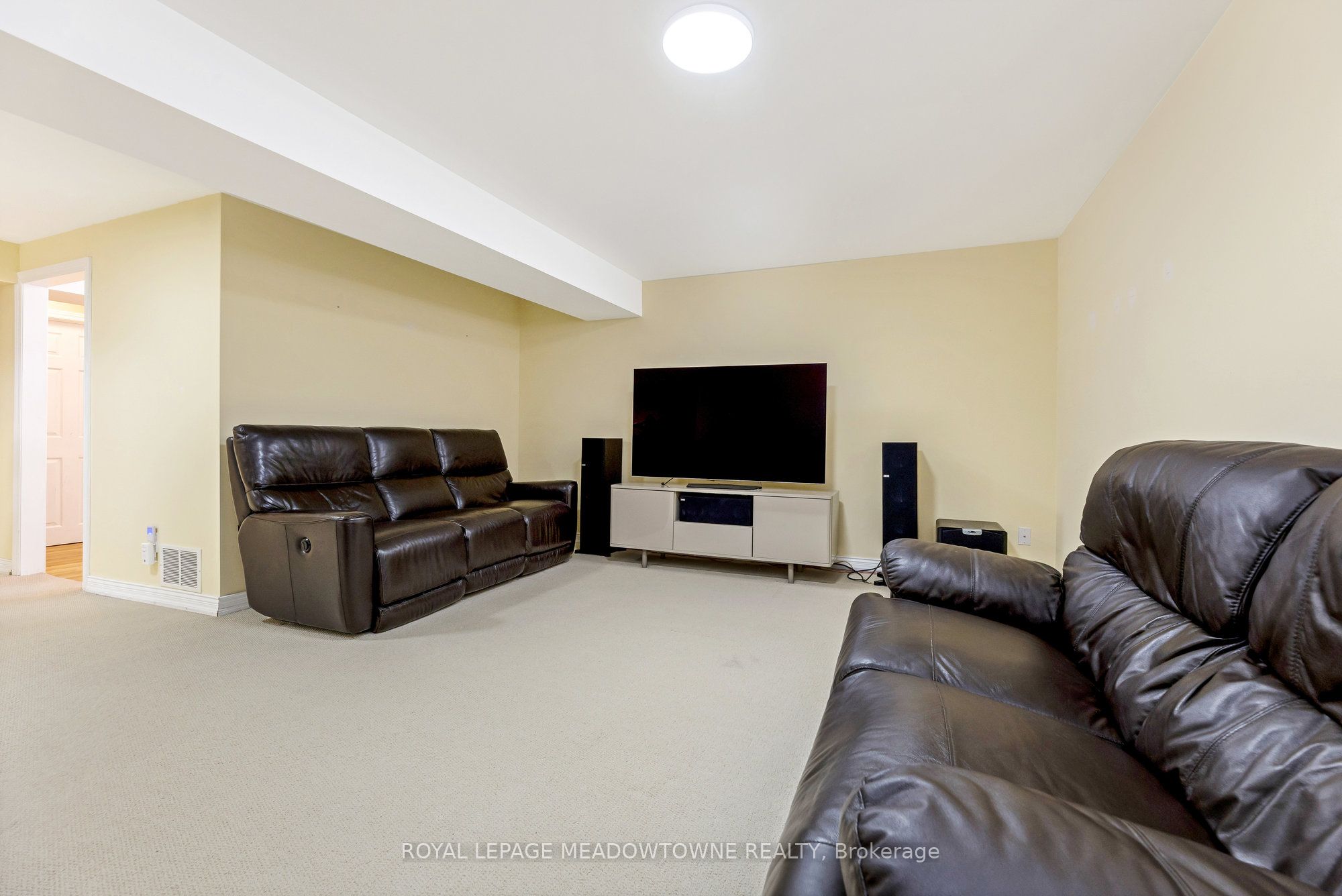 82 Division Street Property Photo 26