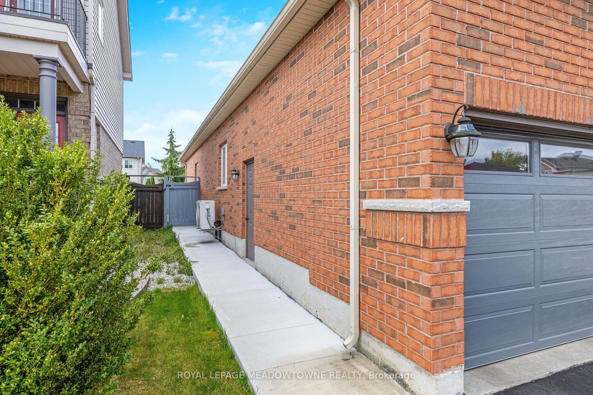 82 Division Street Property Photo 44
