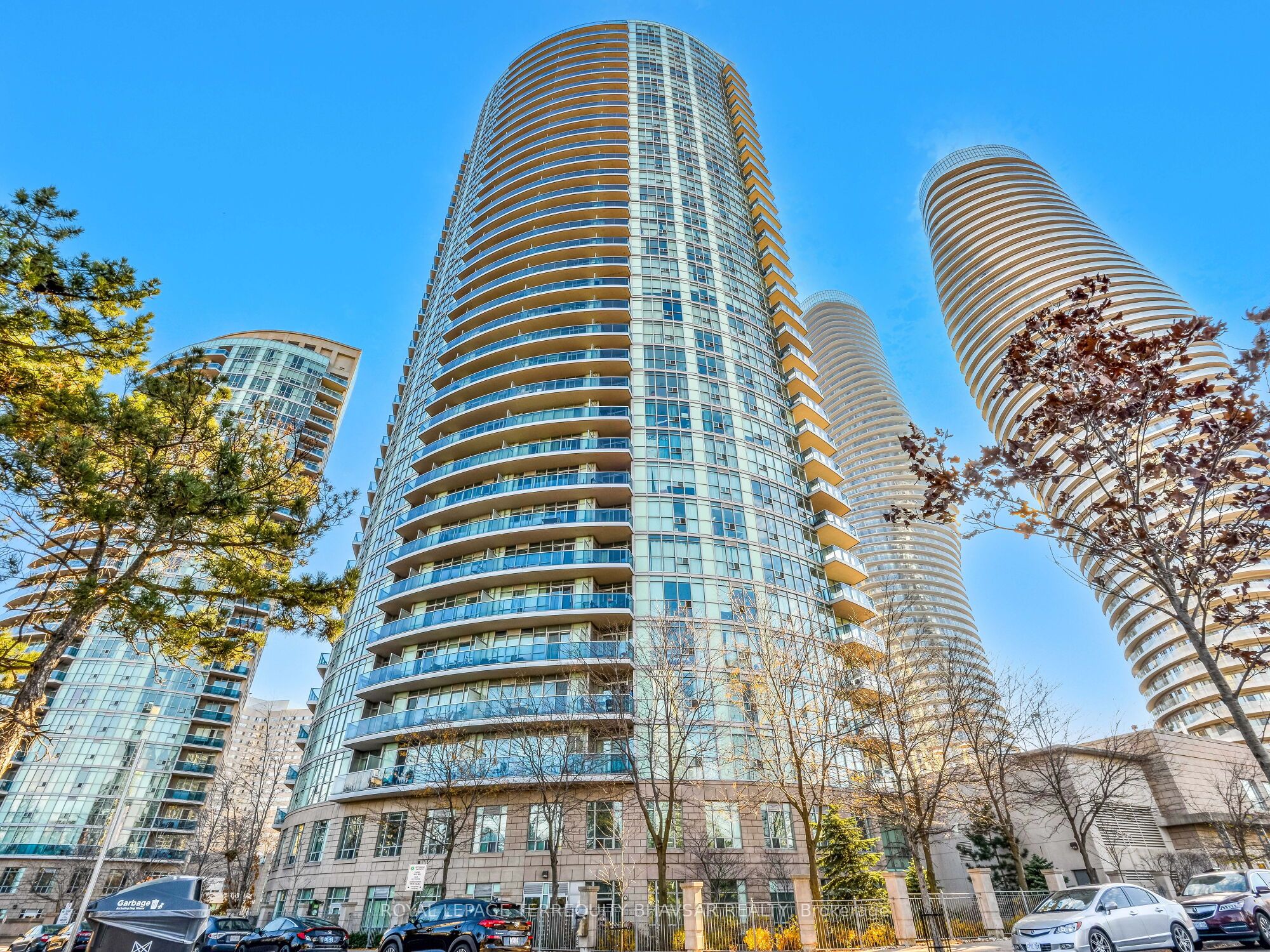 #1705 - 80 Absolute Avenue Property Photo 2