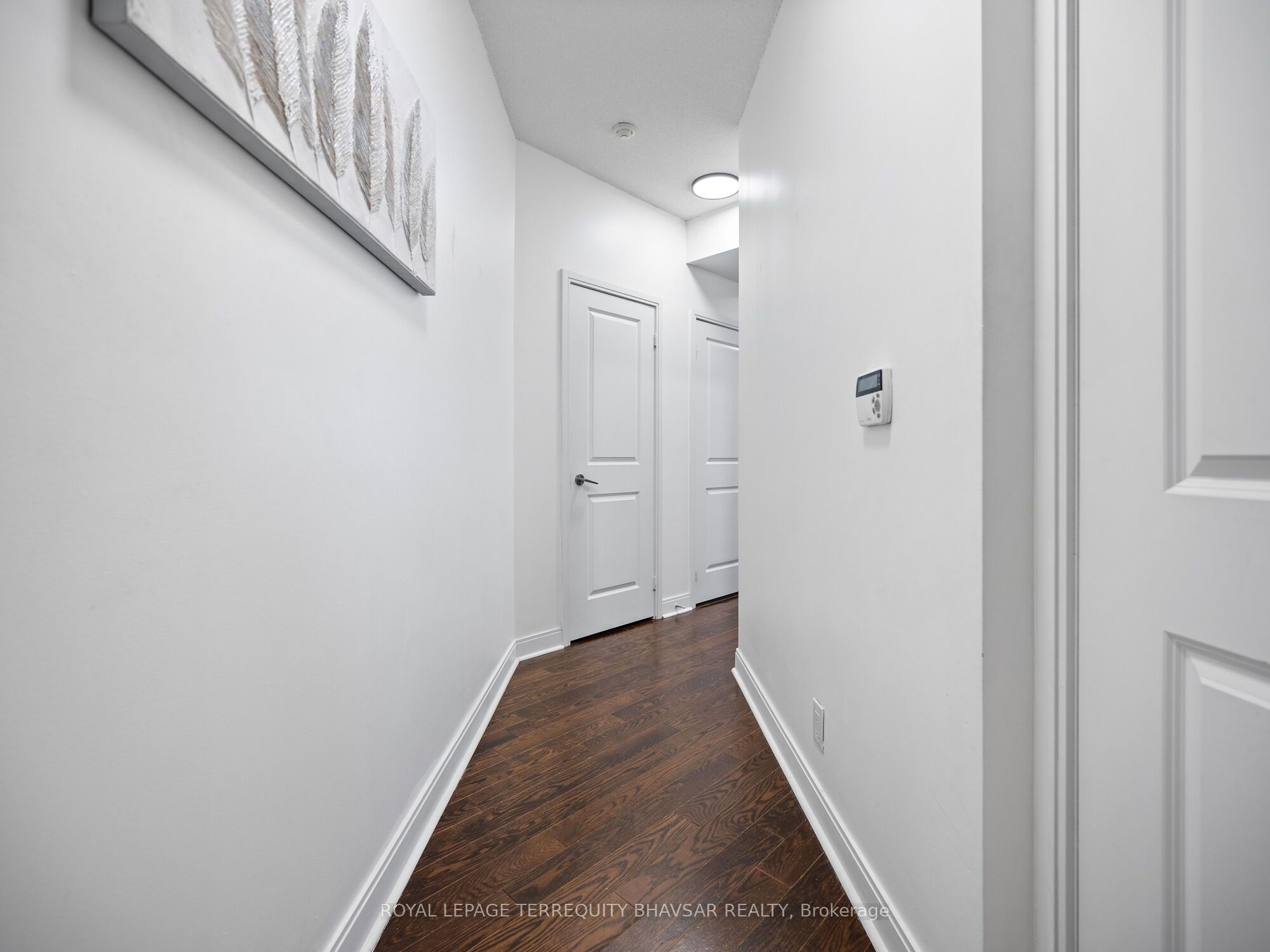 #1705 - 80 Absolute Avenue Property Photo 7