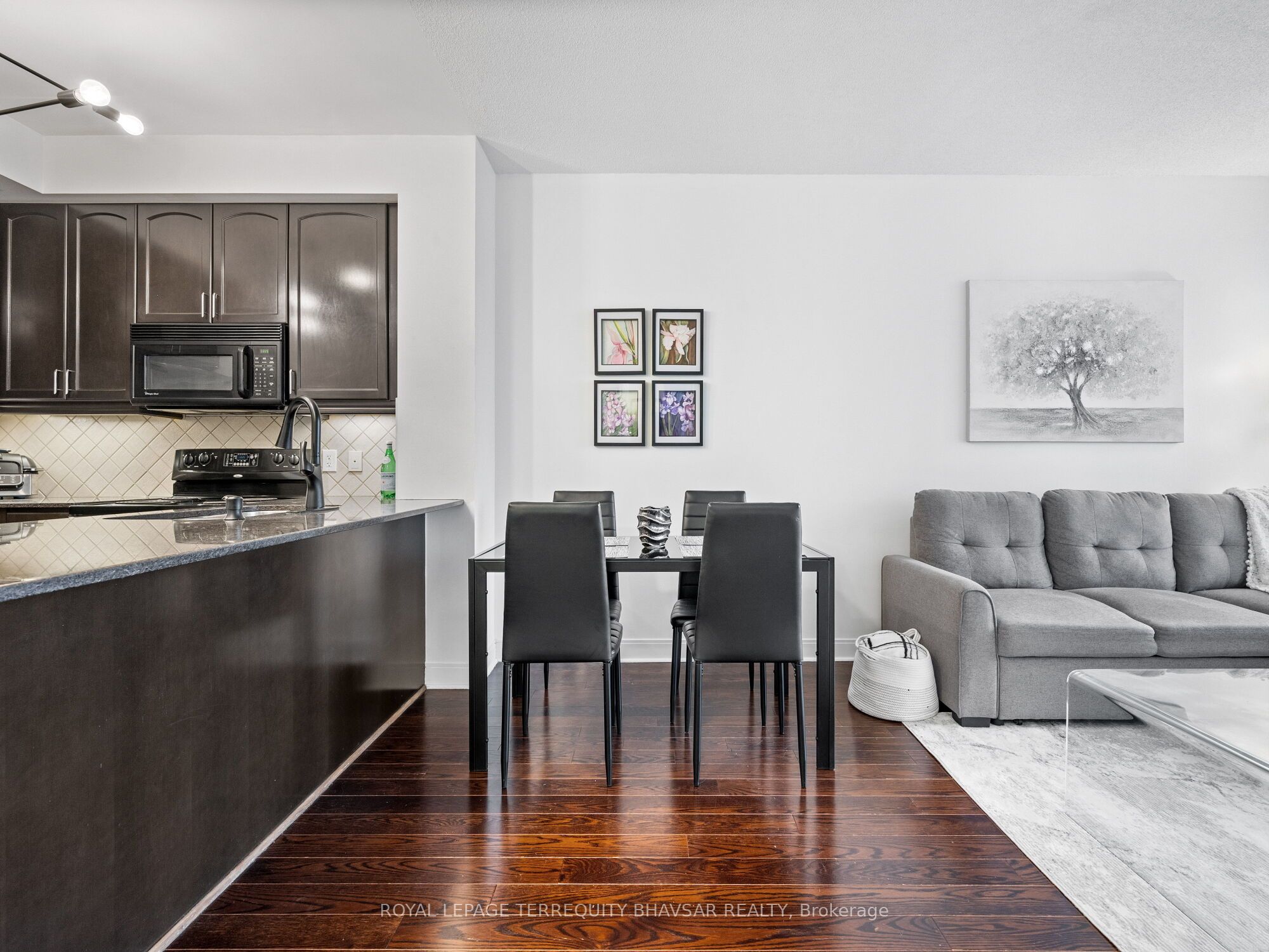 #1705 - 80 Absolute Avenue Property Photo 11