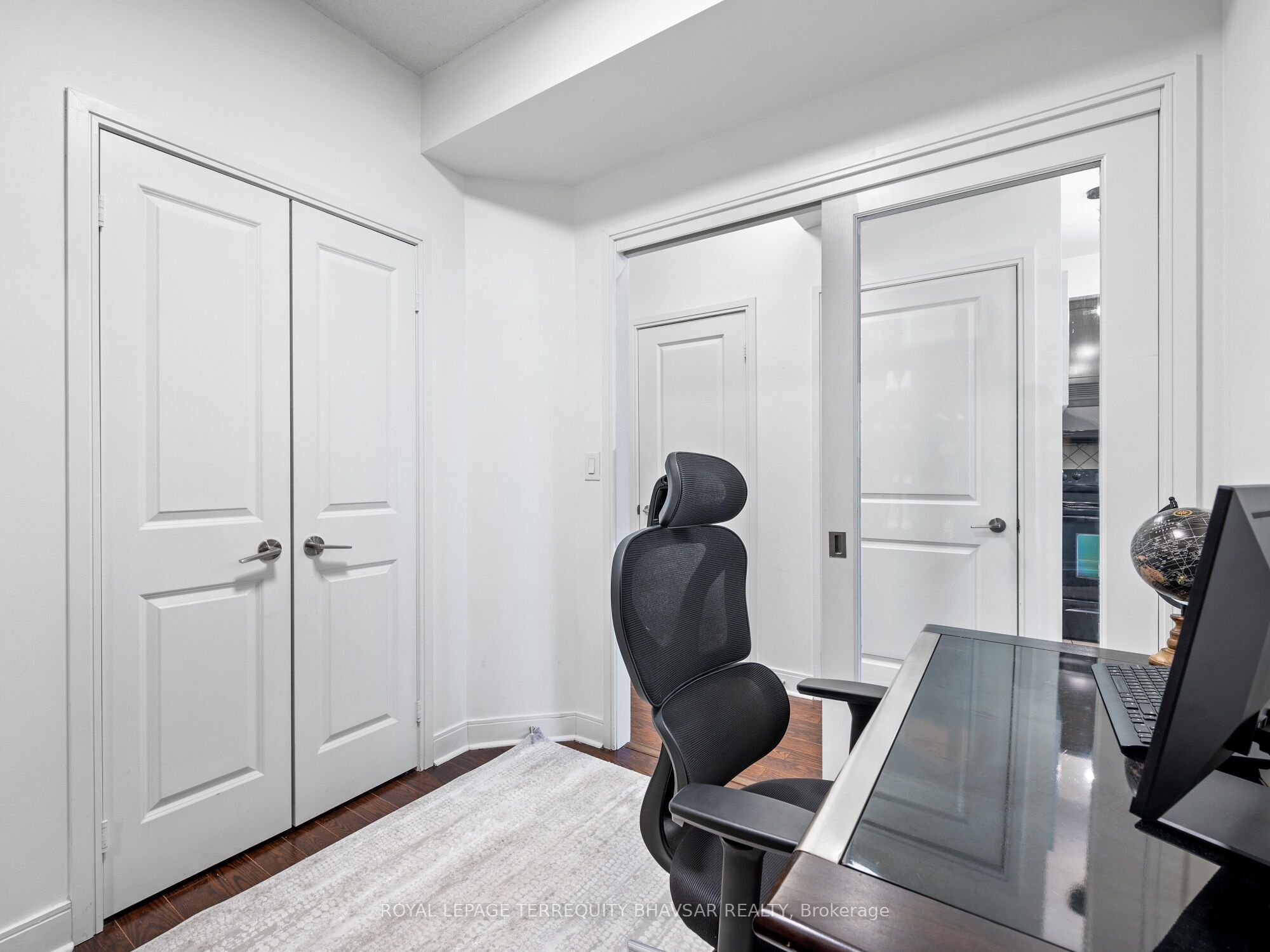 #1705 - 80 Absolute Avenue Property Photo 24