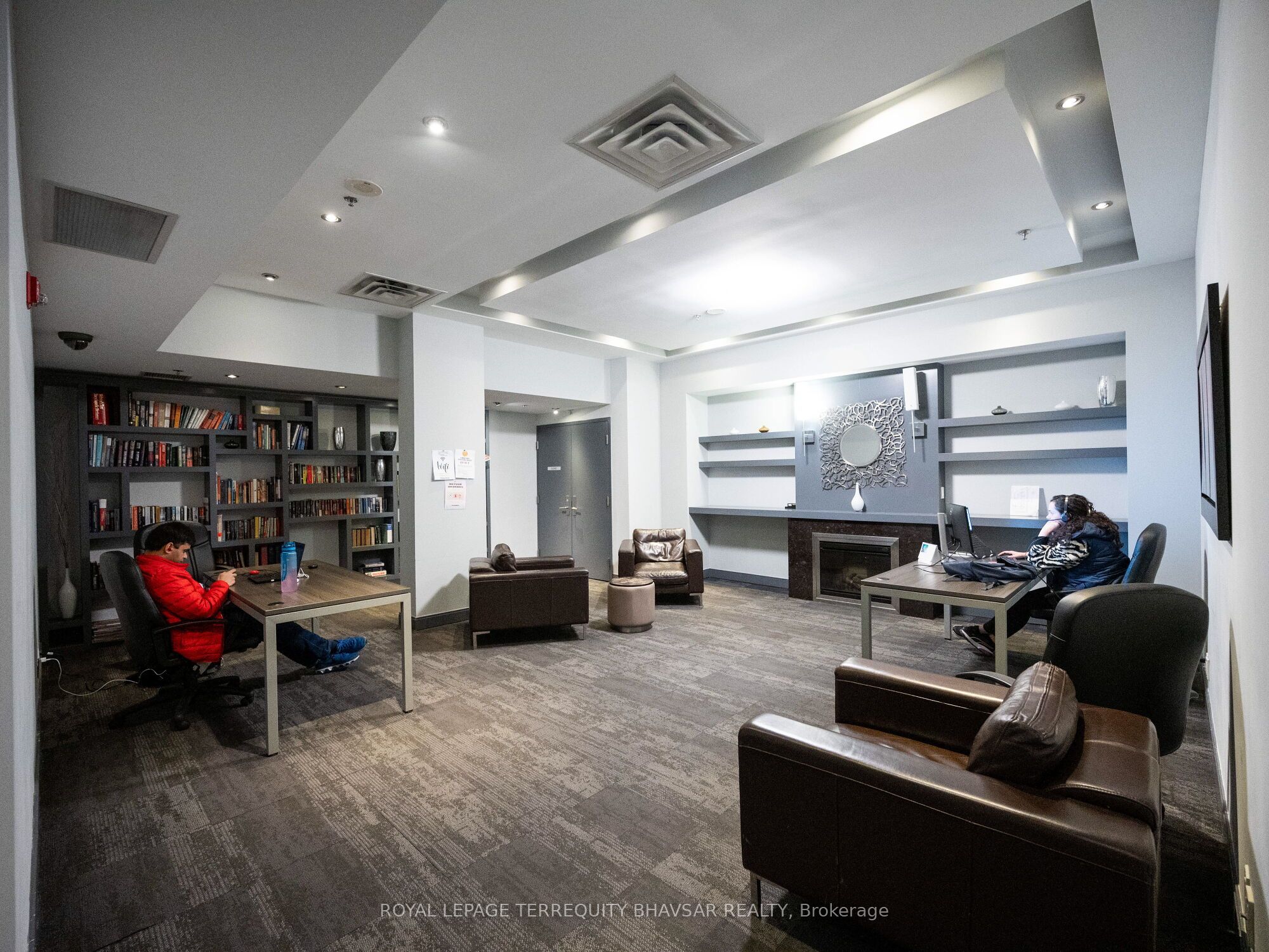 #1705 - 80 Absolute Avenue Property Photo 31