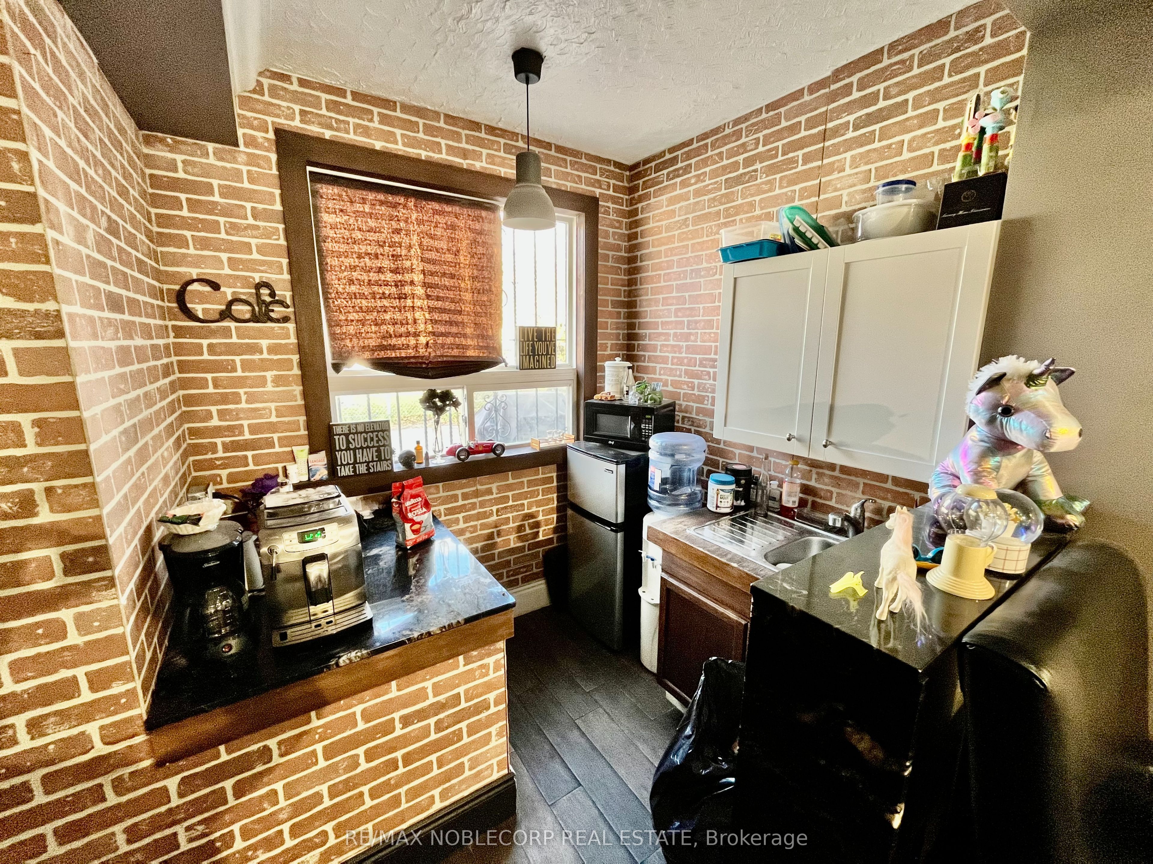 734 Wilson Avenue Property Photo 6