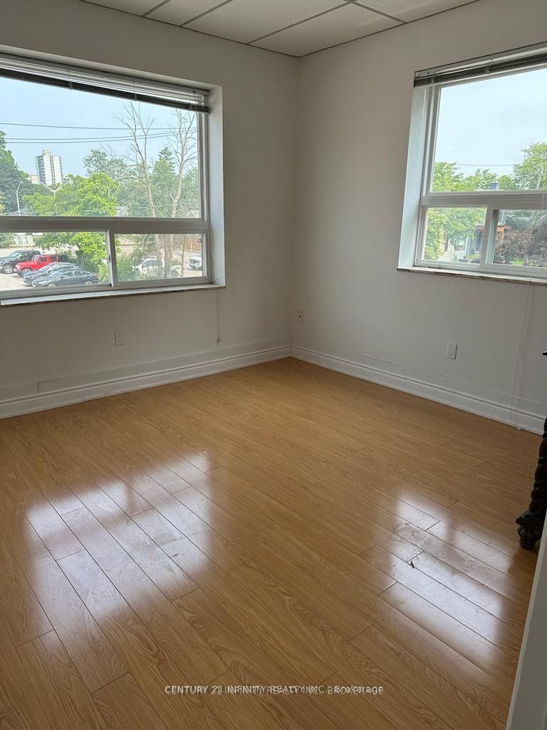 #207 - 323 Kerr Street Property Photo