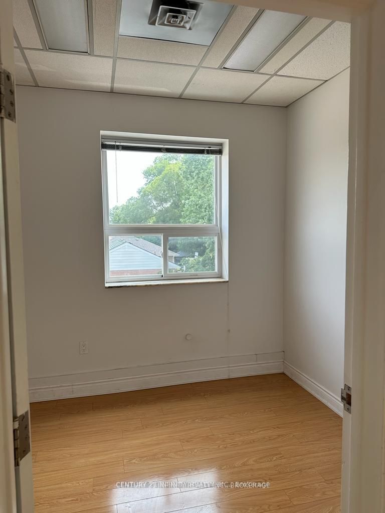 #207 - 323 Kerr Street Property Photo 4