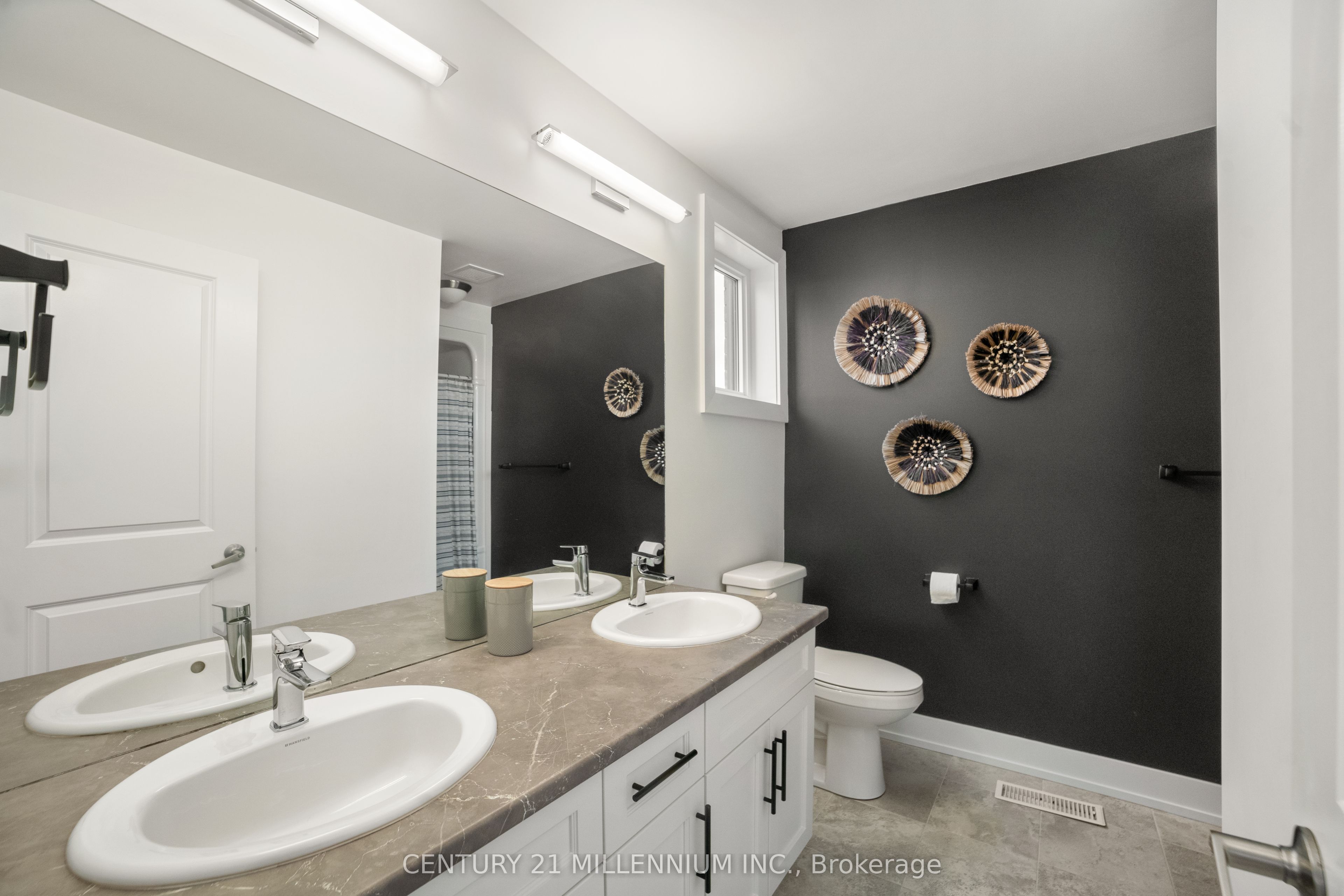 17 Centre Street 311 Property Photo 13