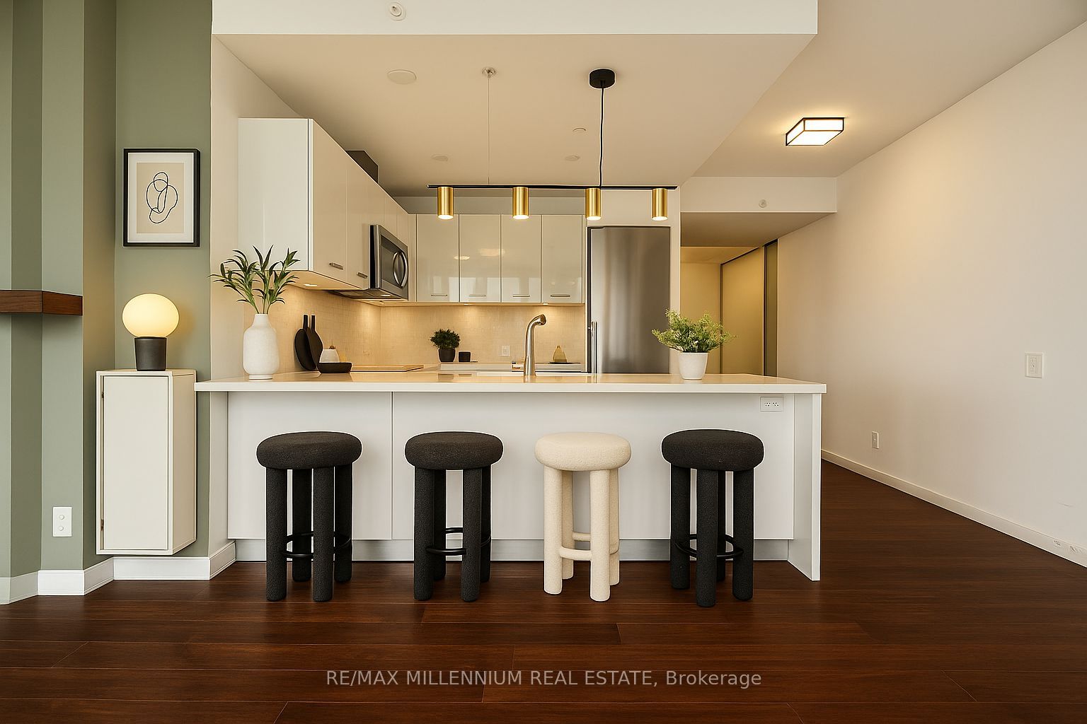 90 Park Lawn Road 1616 Property Photo 2