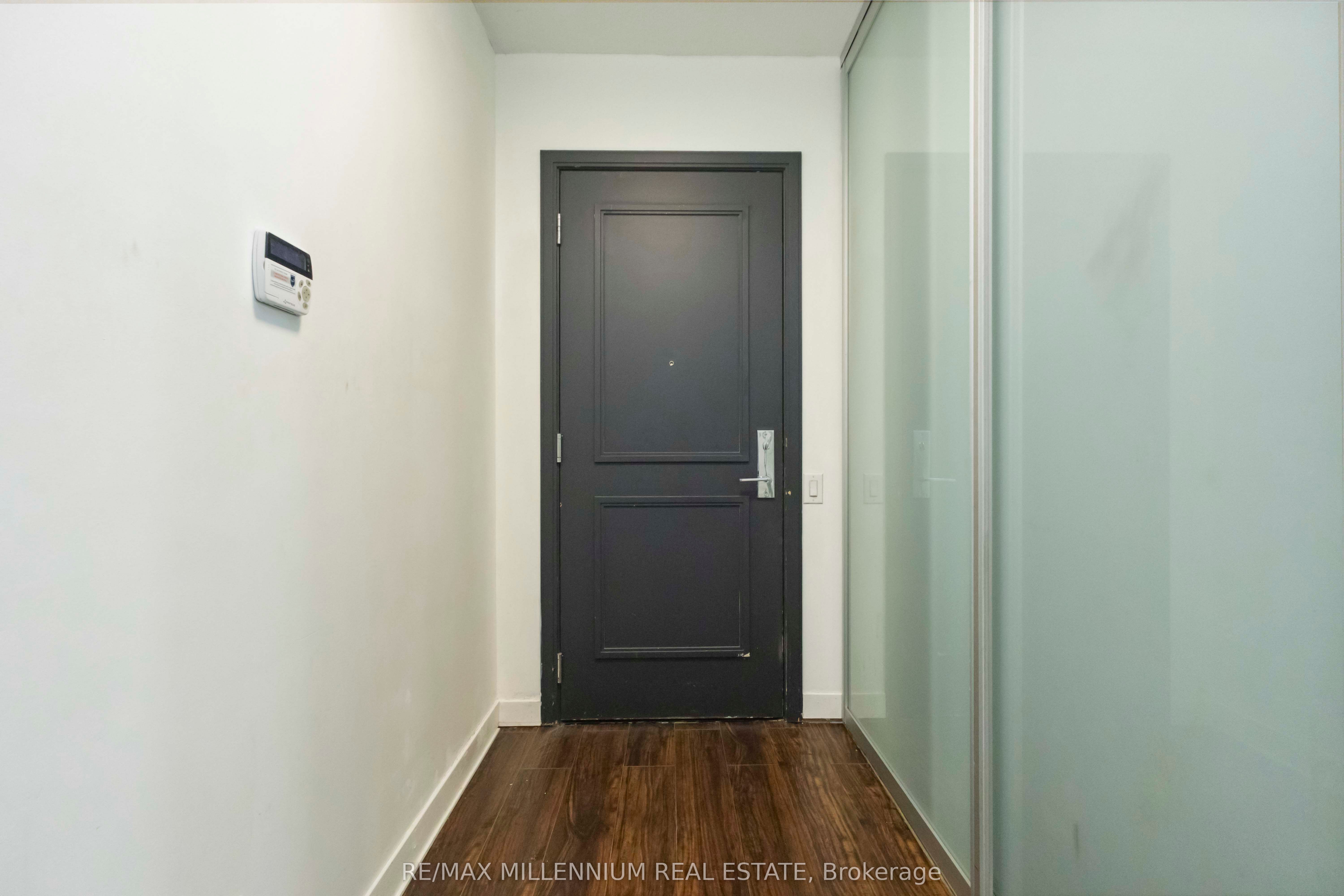 90 Park Lawn Road 1616 Property Photo 13