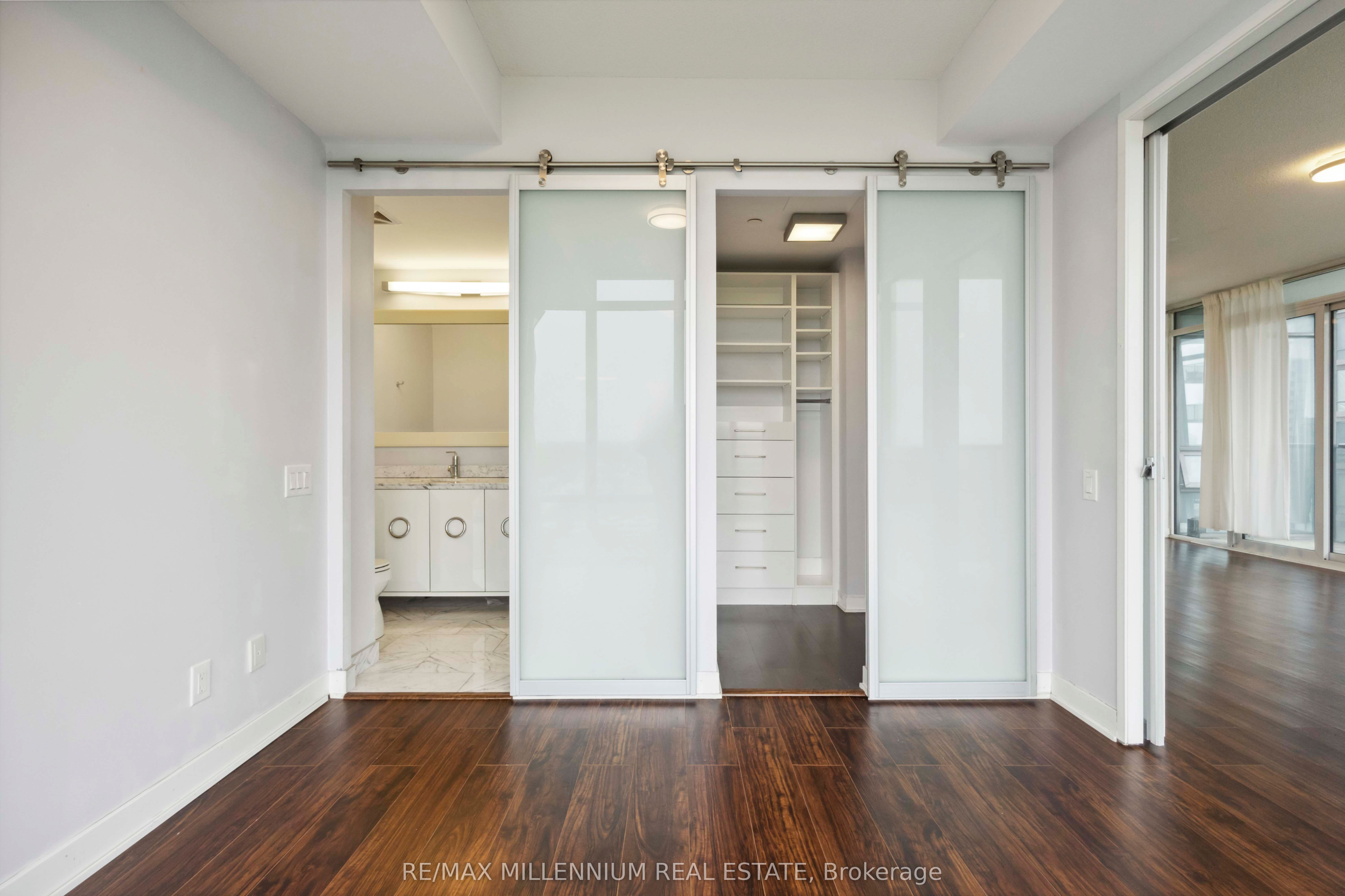 90 Park Lawn Road 1616 Property Photo 26