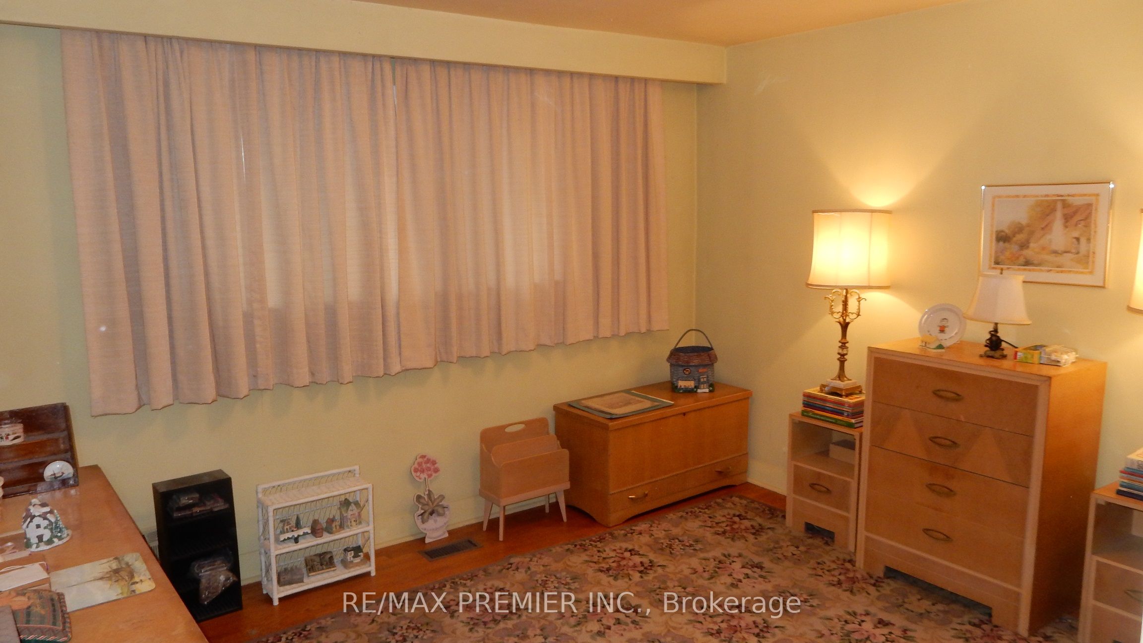 33 Warnica Avenue Property Photo 10