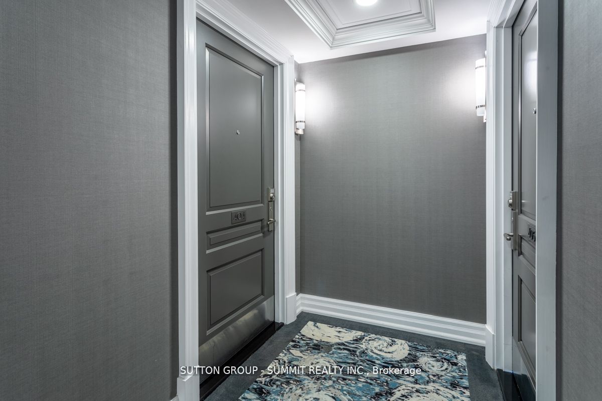 2060 Lakeshore Road 404 Property Photo 7