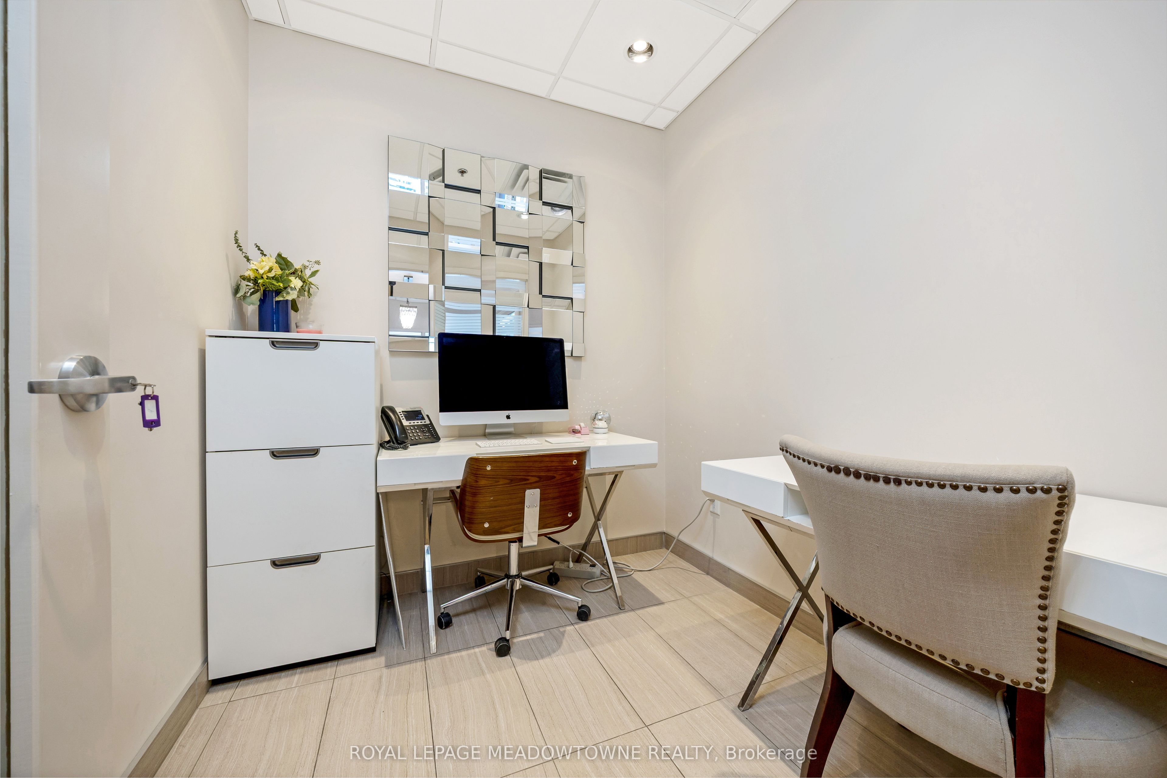 #110 - 450 Bronte Street Property Photo 13