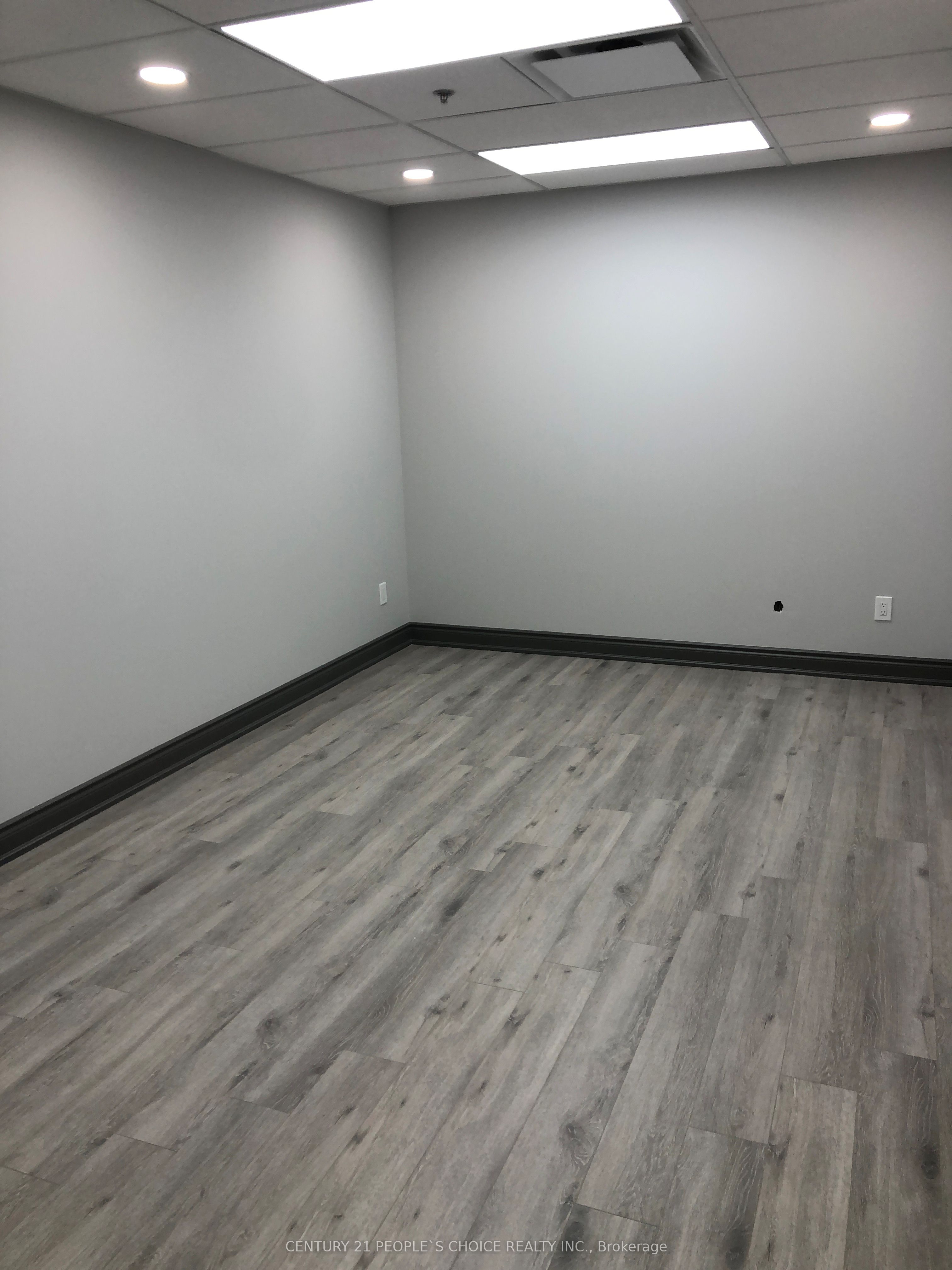 #113 - 127 Westmore Drive Property Photo 14