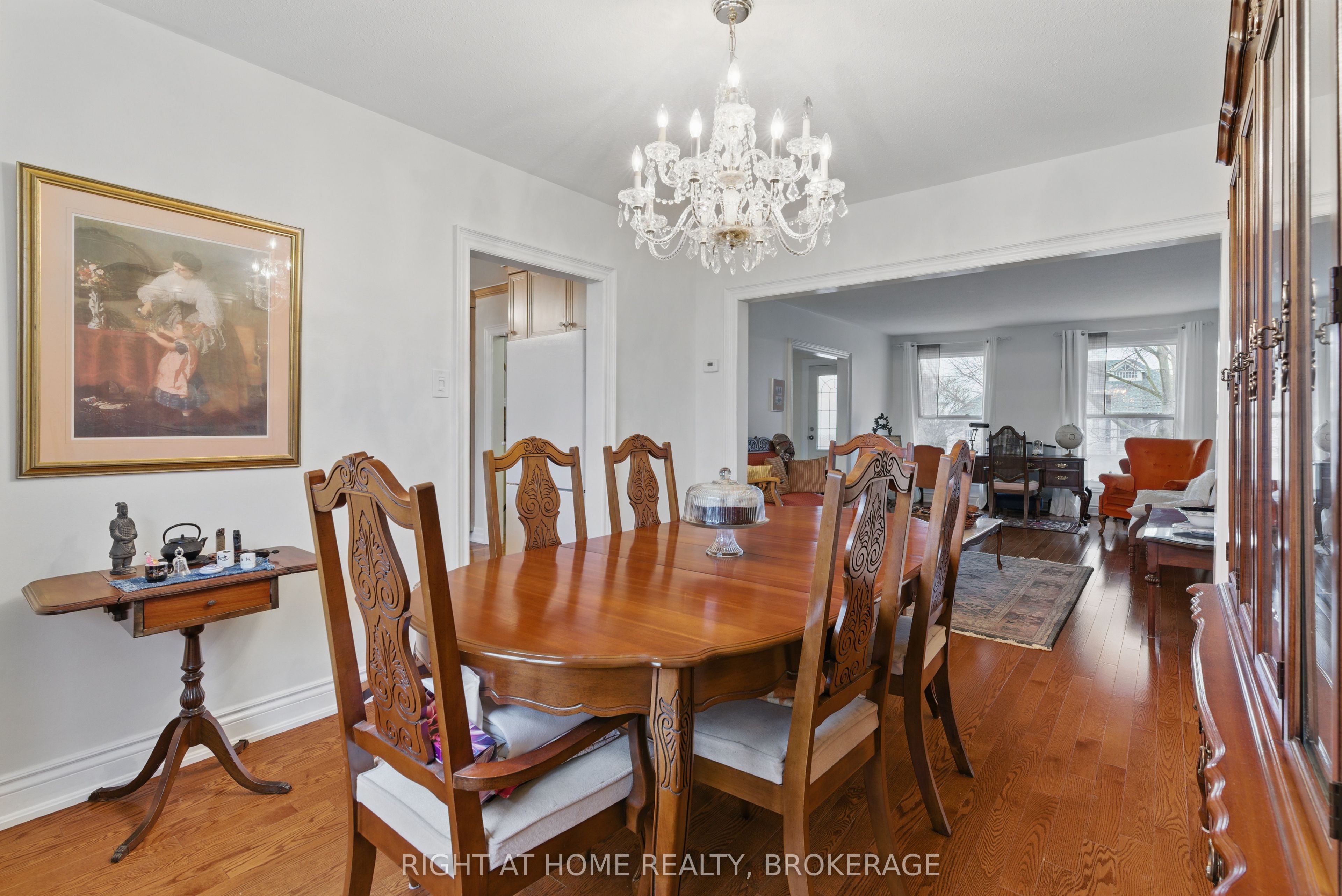2518 Fifth Line Line W Property Photo 9