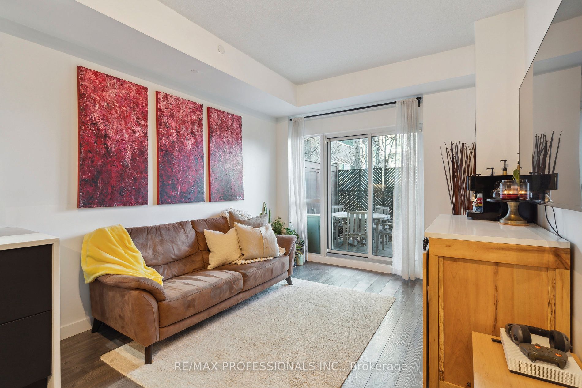 165 Legion Road N 434 Property Photo 6